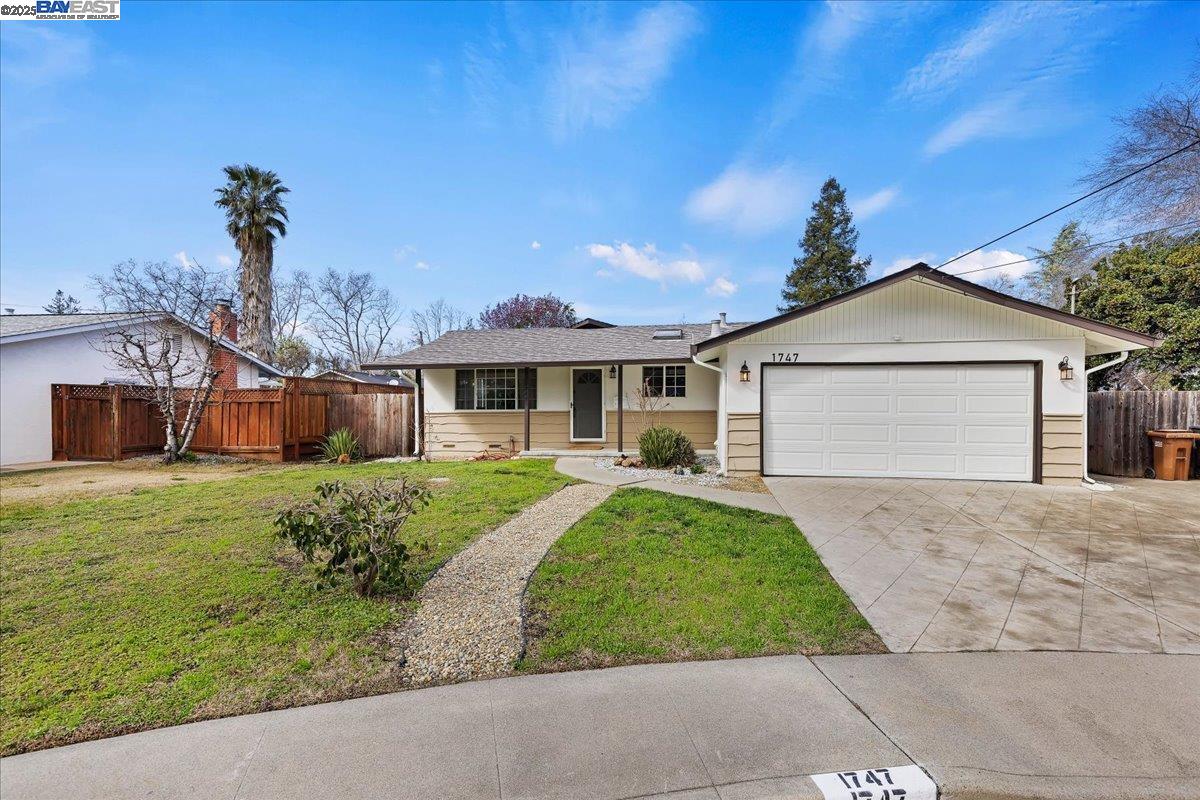Detail Gallery Image 1 of 1 For 1747 Kasba St, Concord,  CA 94518 - 3 Beds | 2 Baths