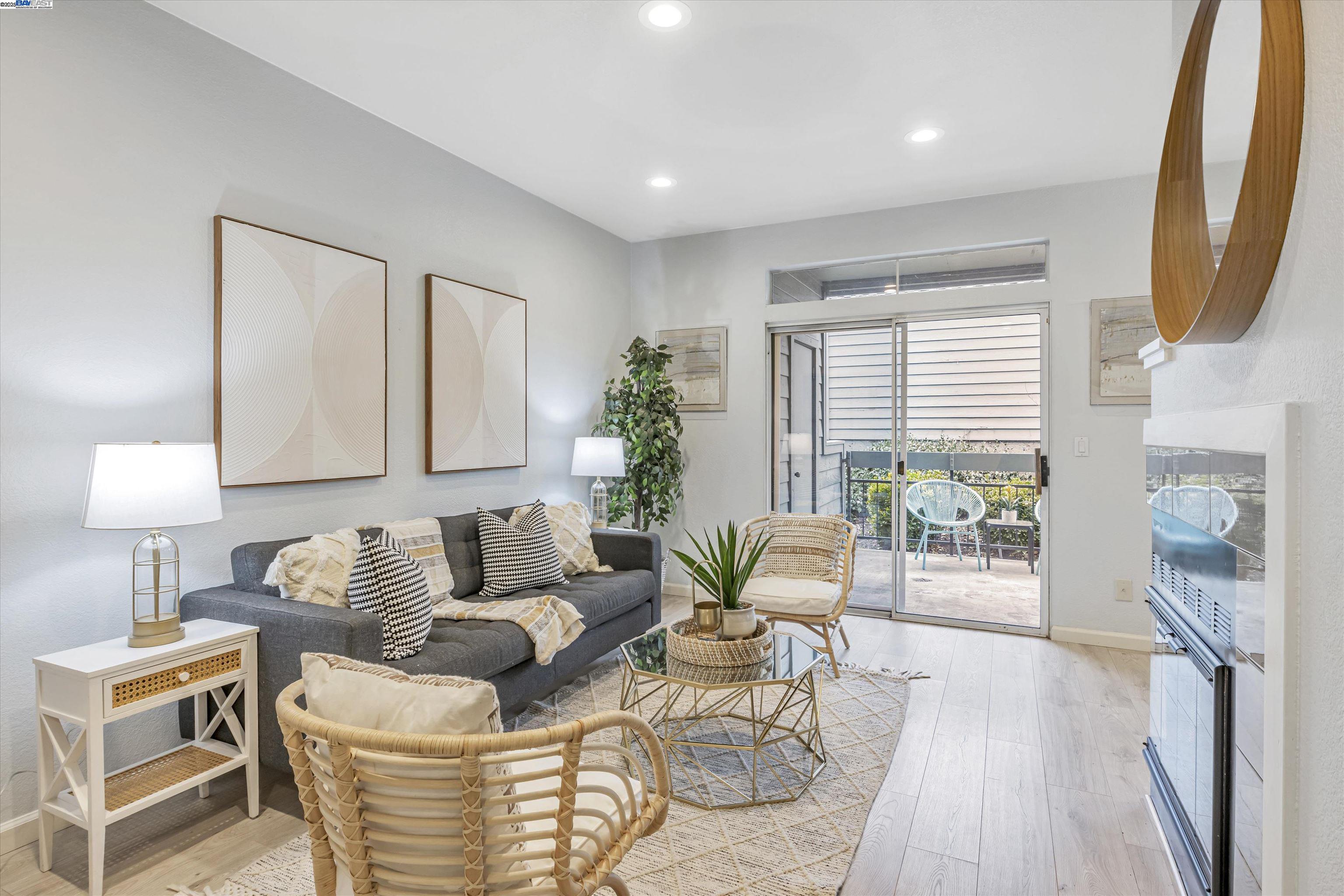 Photo #2: 41085204 Listing 