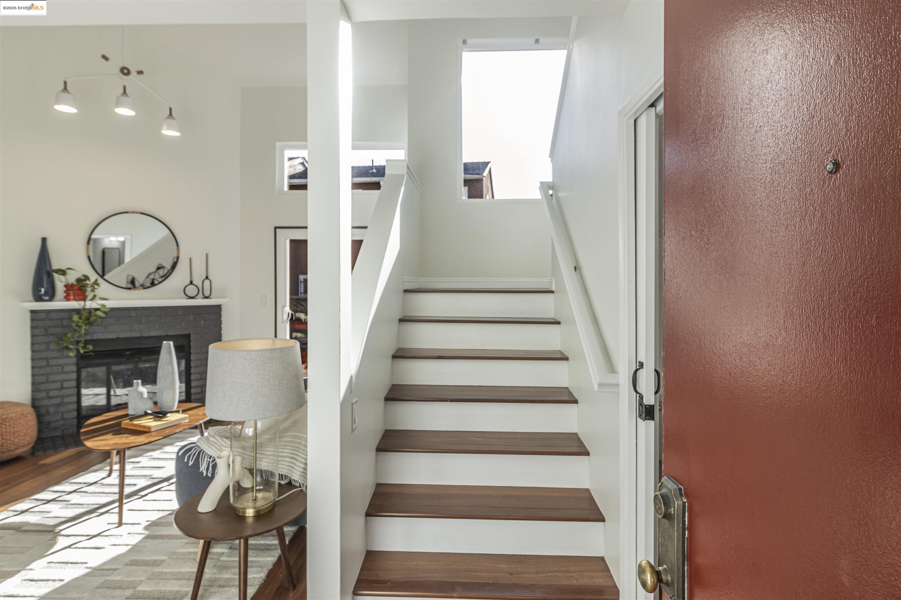 3685 Maple Ave 6