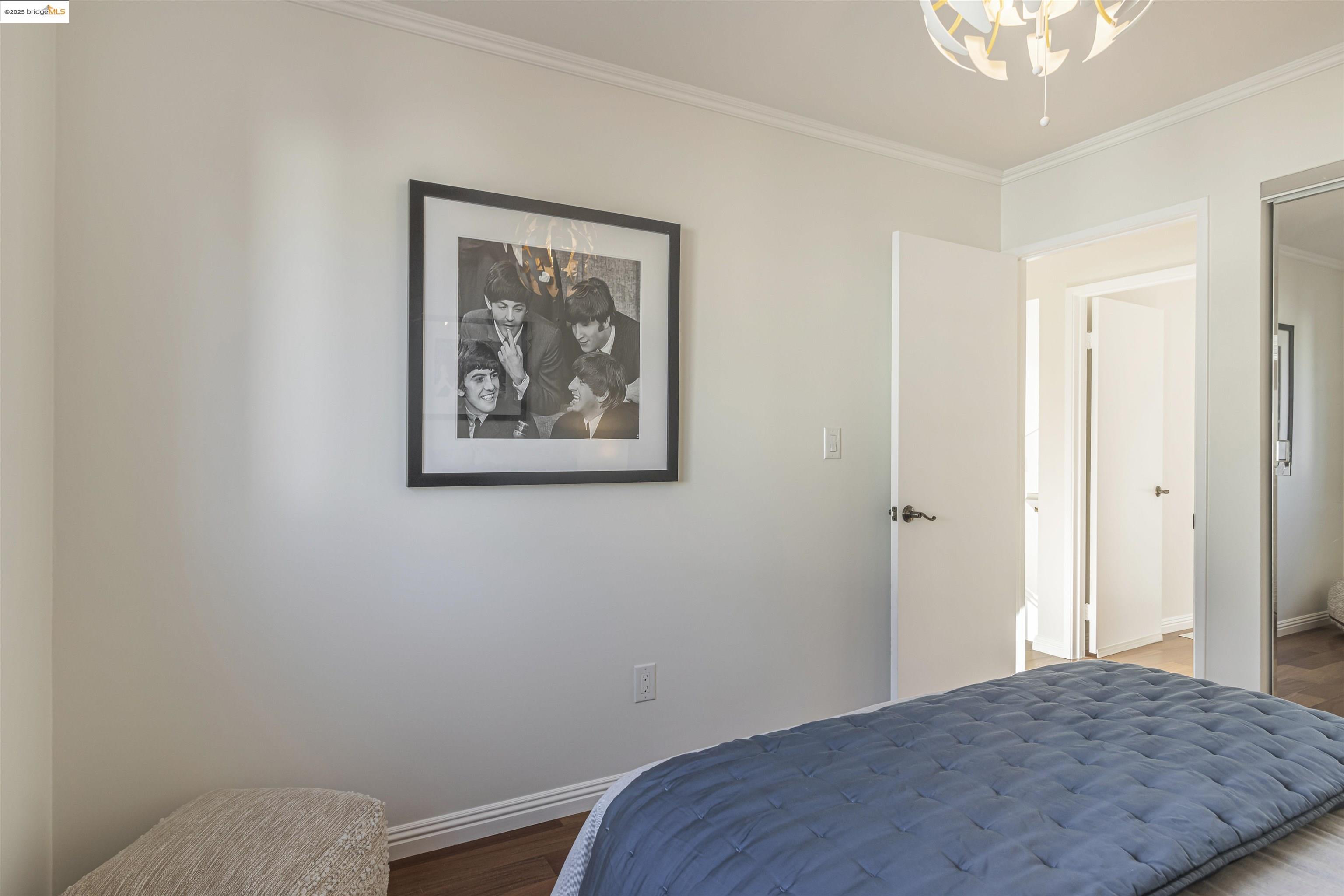 3685 Maple Ave 6