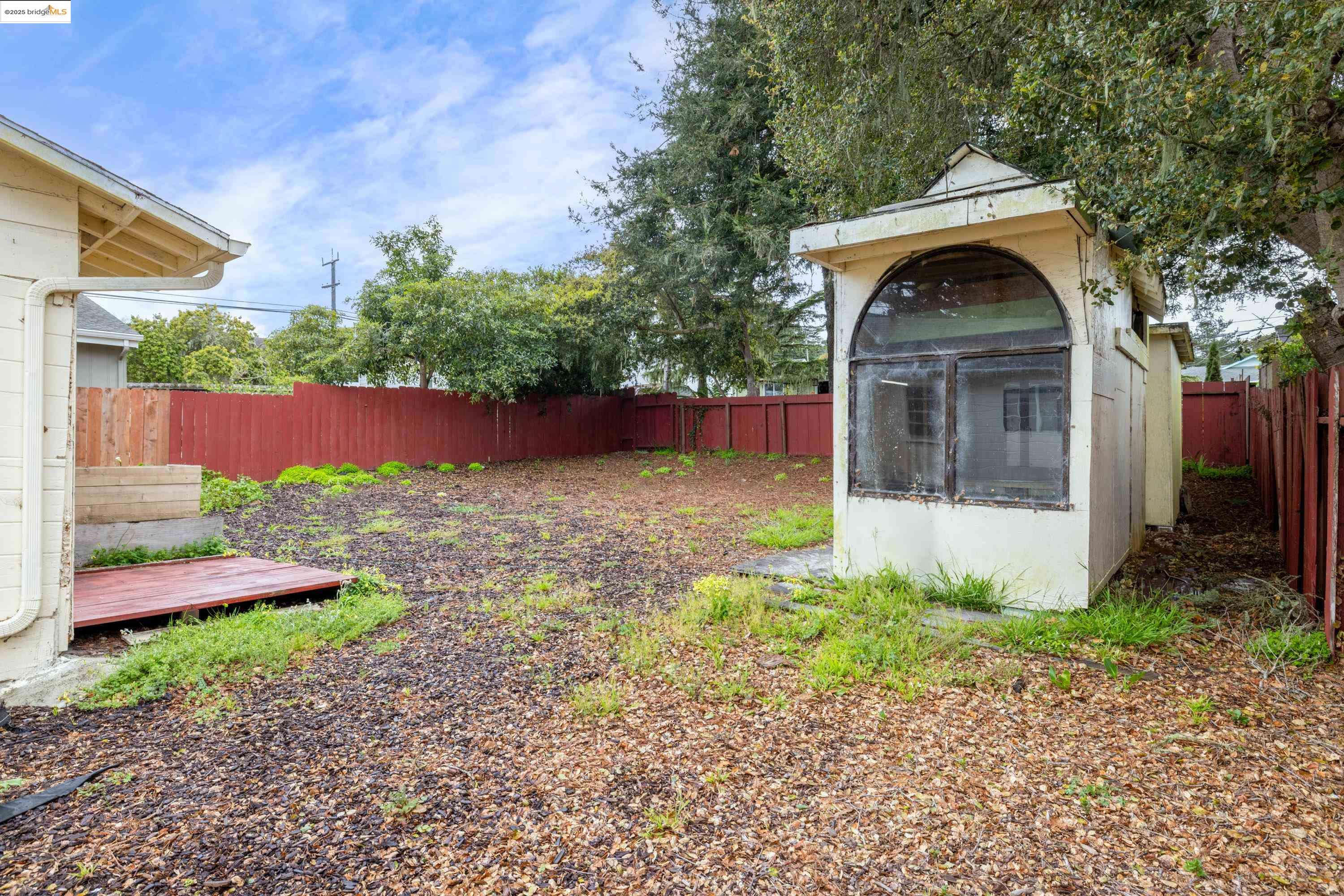 Detail Gallery Image 20 of 27 For 725 Lyndon St, Monterey,  CA 93940 - 2 Beds | 1 Baths