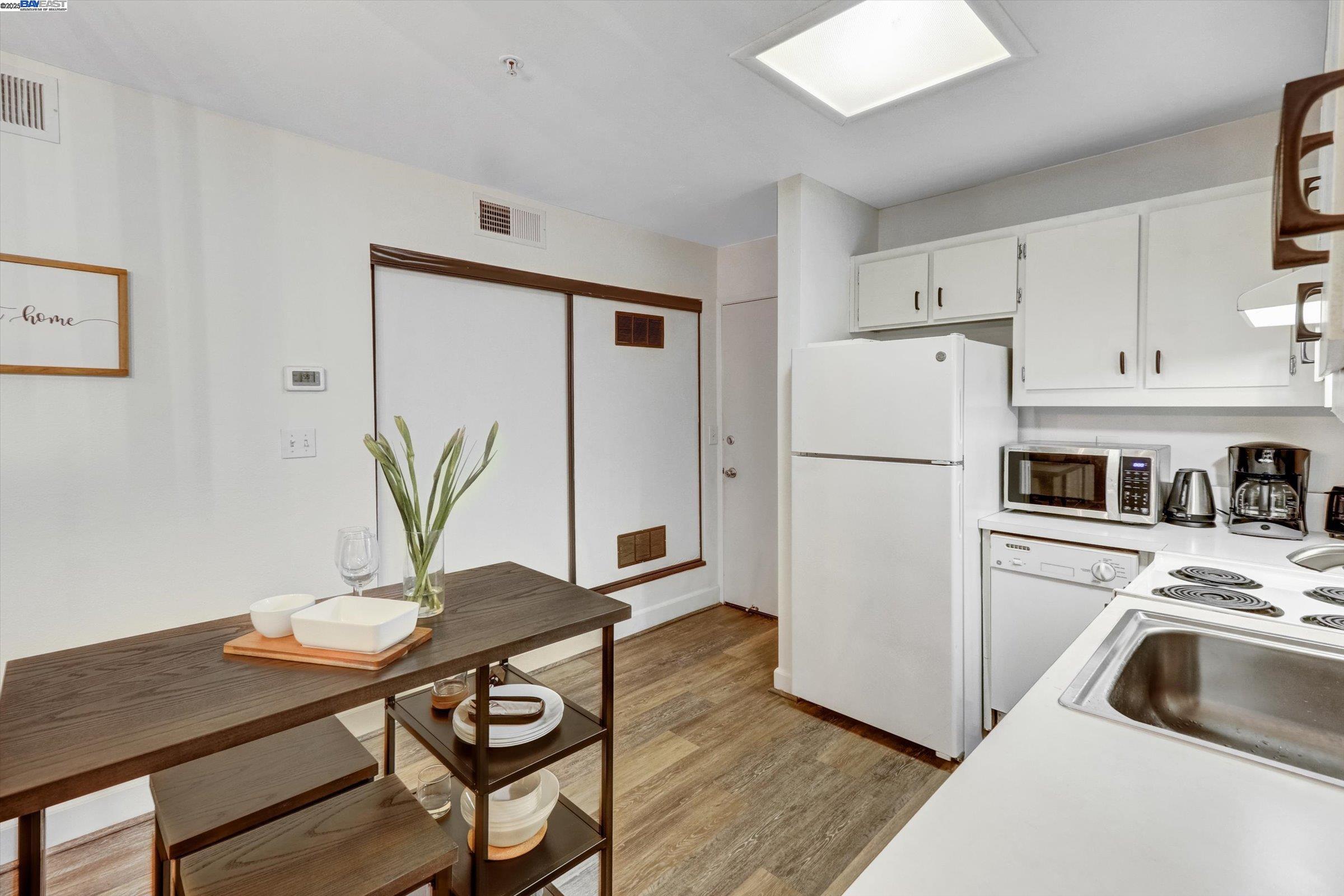 Photo #13: 41085239 Listing: Photo #13