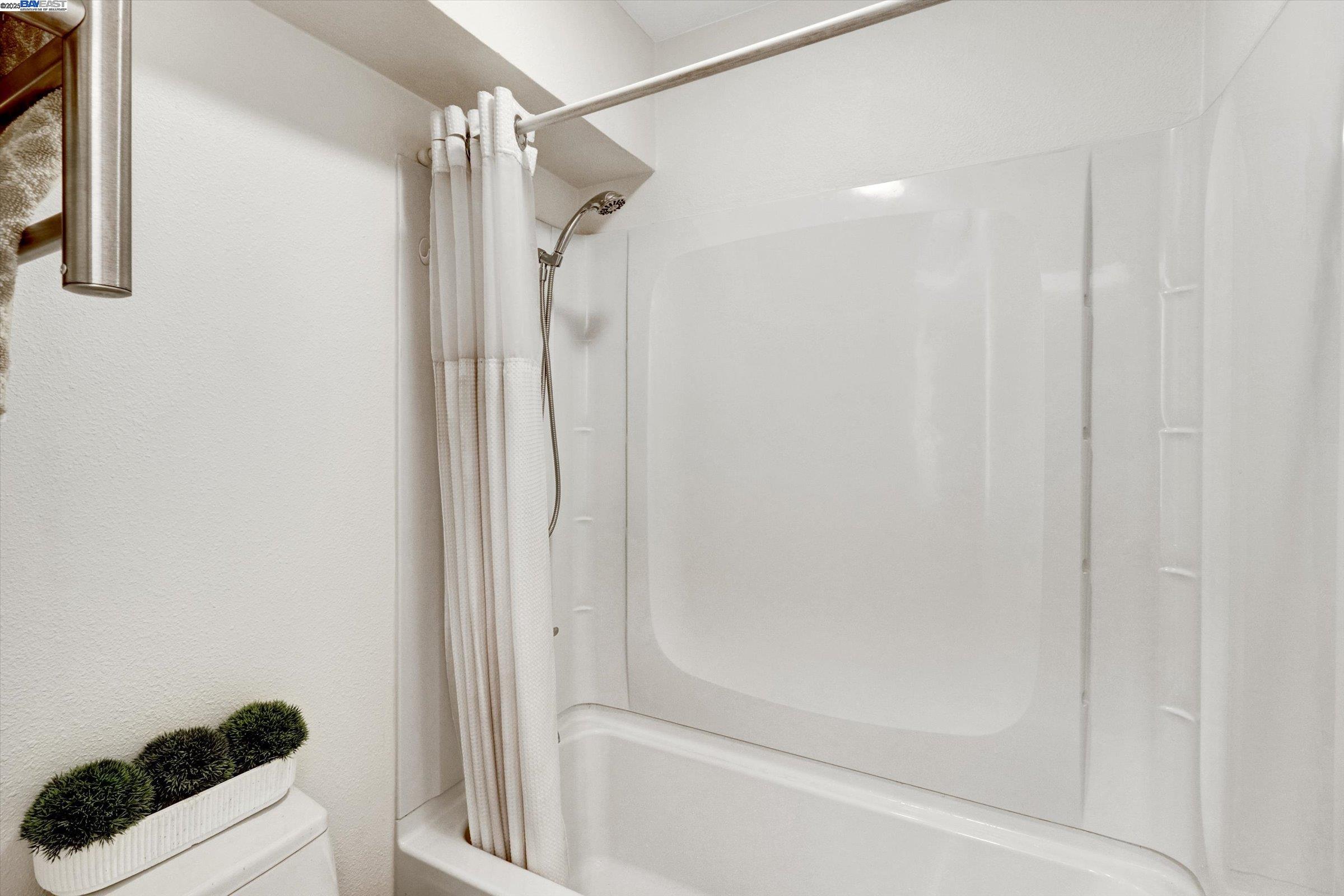 Photo #28: 41085239 Listing: Photo #28