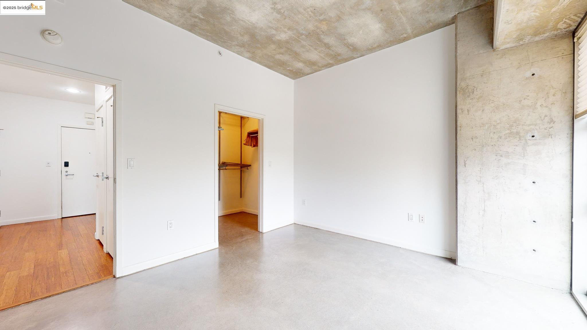 Photo #6: 41085253 Listing: Photo #6