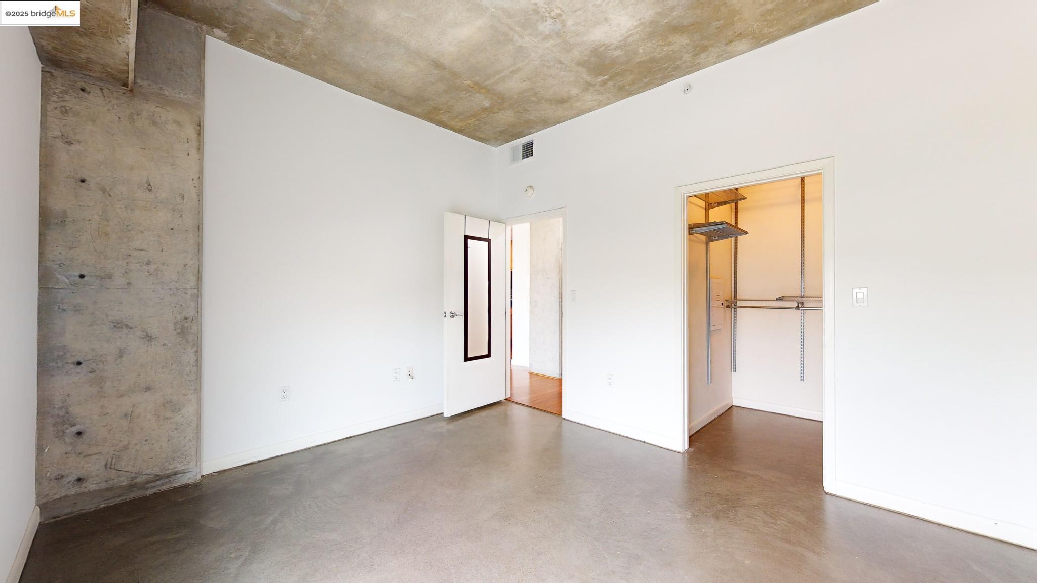 Photo #7: 41085253 Listing: Photo #7