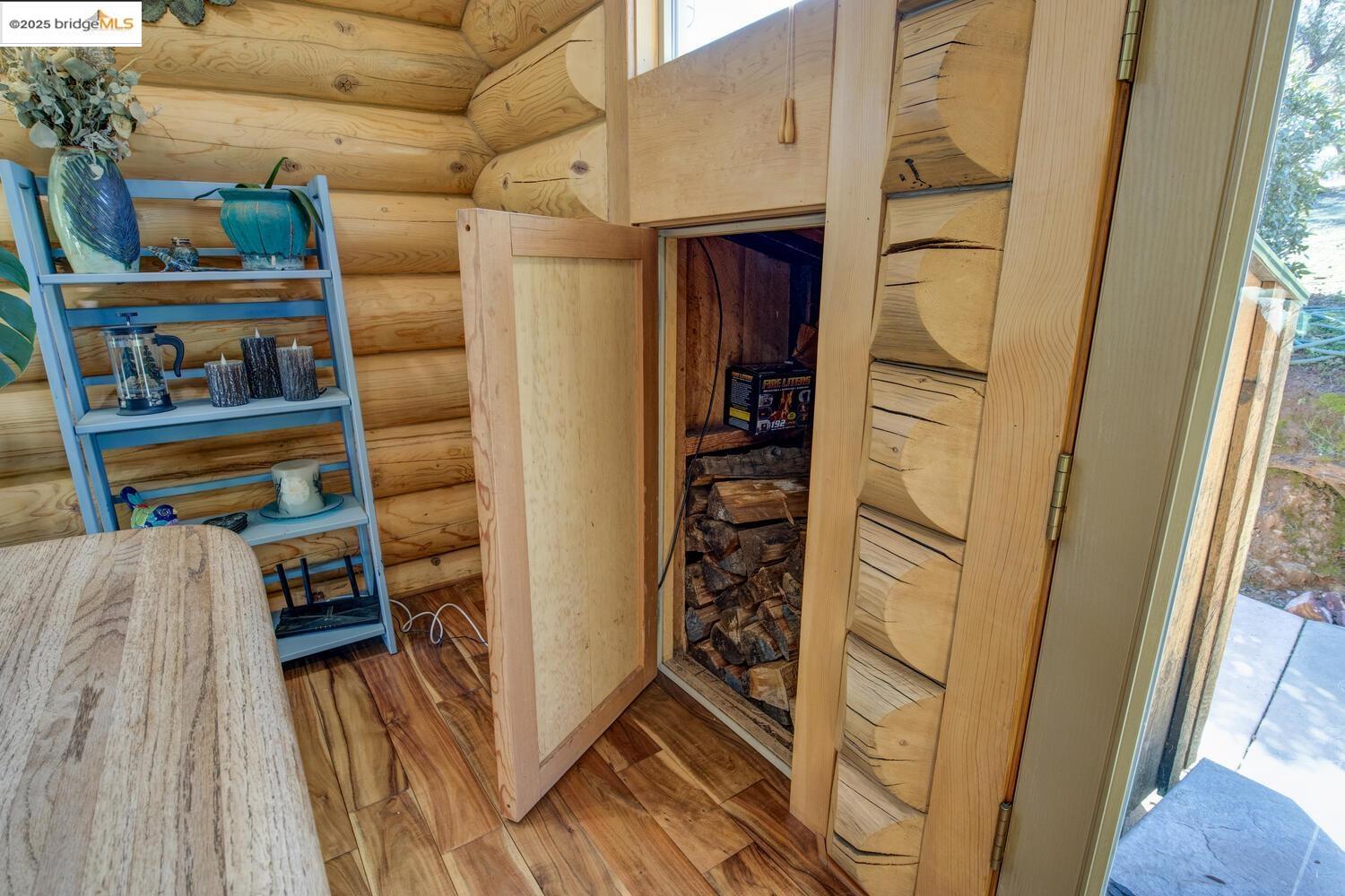 Detail Gallery Image 14 of 60 For 10255 Bone Yard Creek, Coulterville,  CA 95311 - 3 Beds | 2/1 Baths