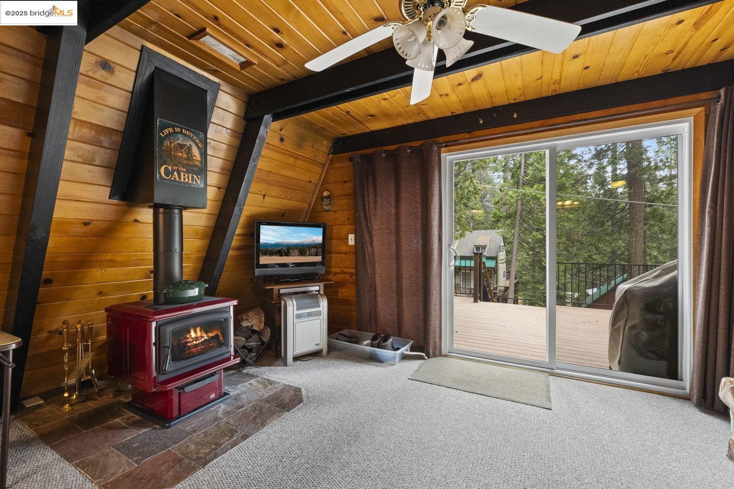 Detail Gallery Image 6 of 29 For 25728 Upper Scenic Dr, Long Barn,  CA 95335 - 2 Beds | 1 Baths