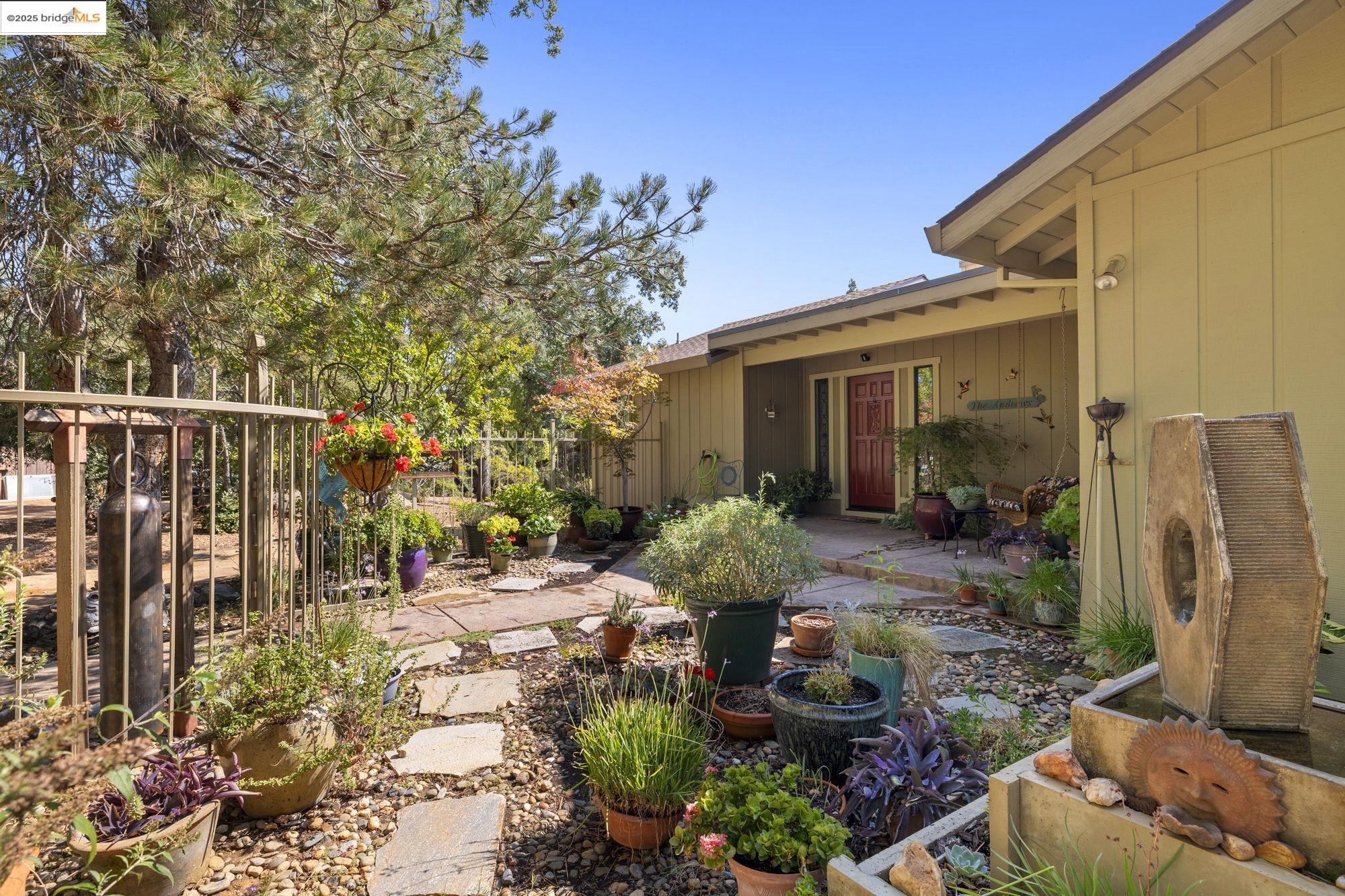 Detail Gallery Image 14 of 55 For 23607 Porcina Way, Columbia,  CA 95310 - 3 Beds | 2/1 Baths