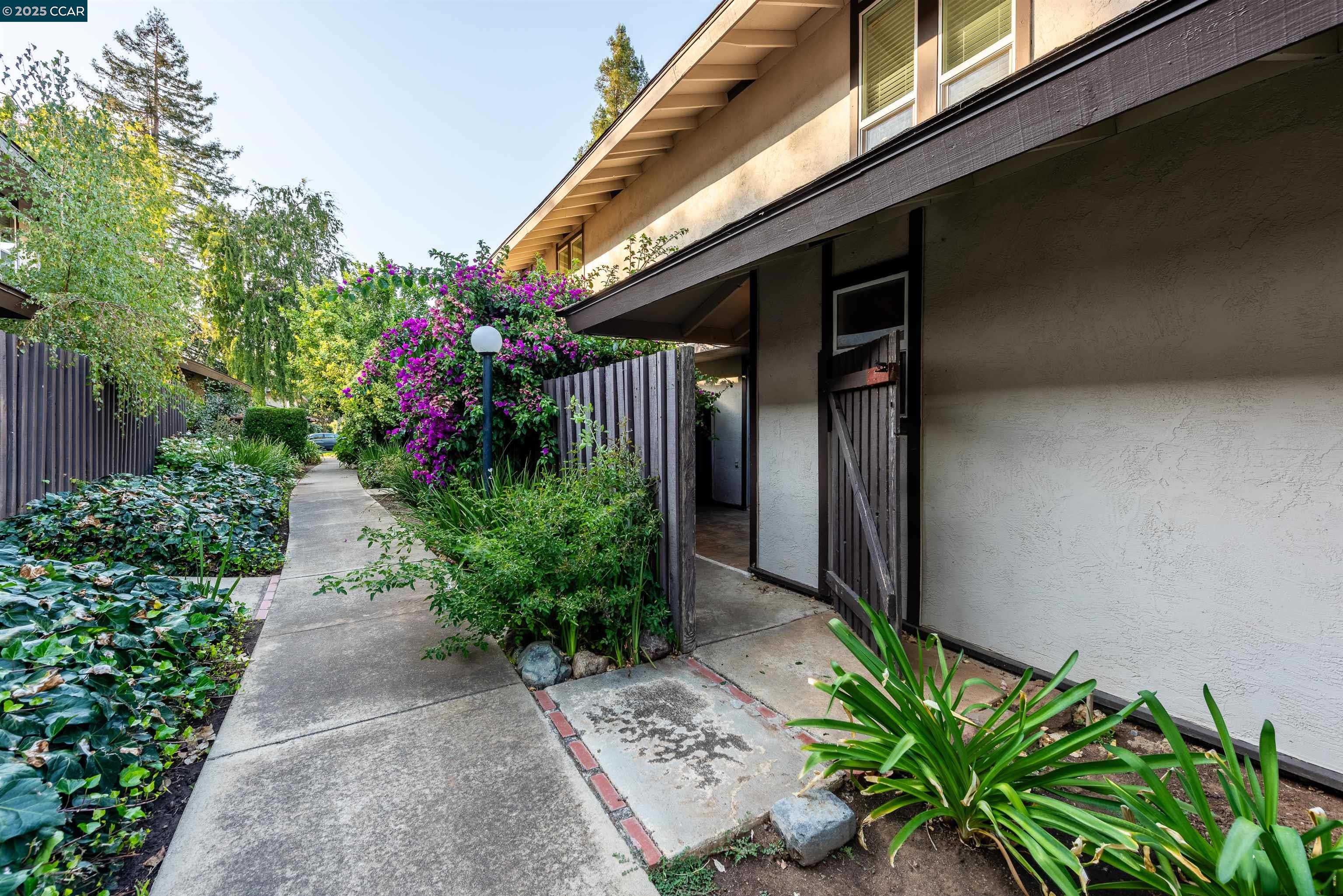 Photo #4: 41085286 Listing 
