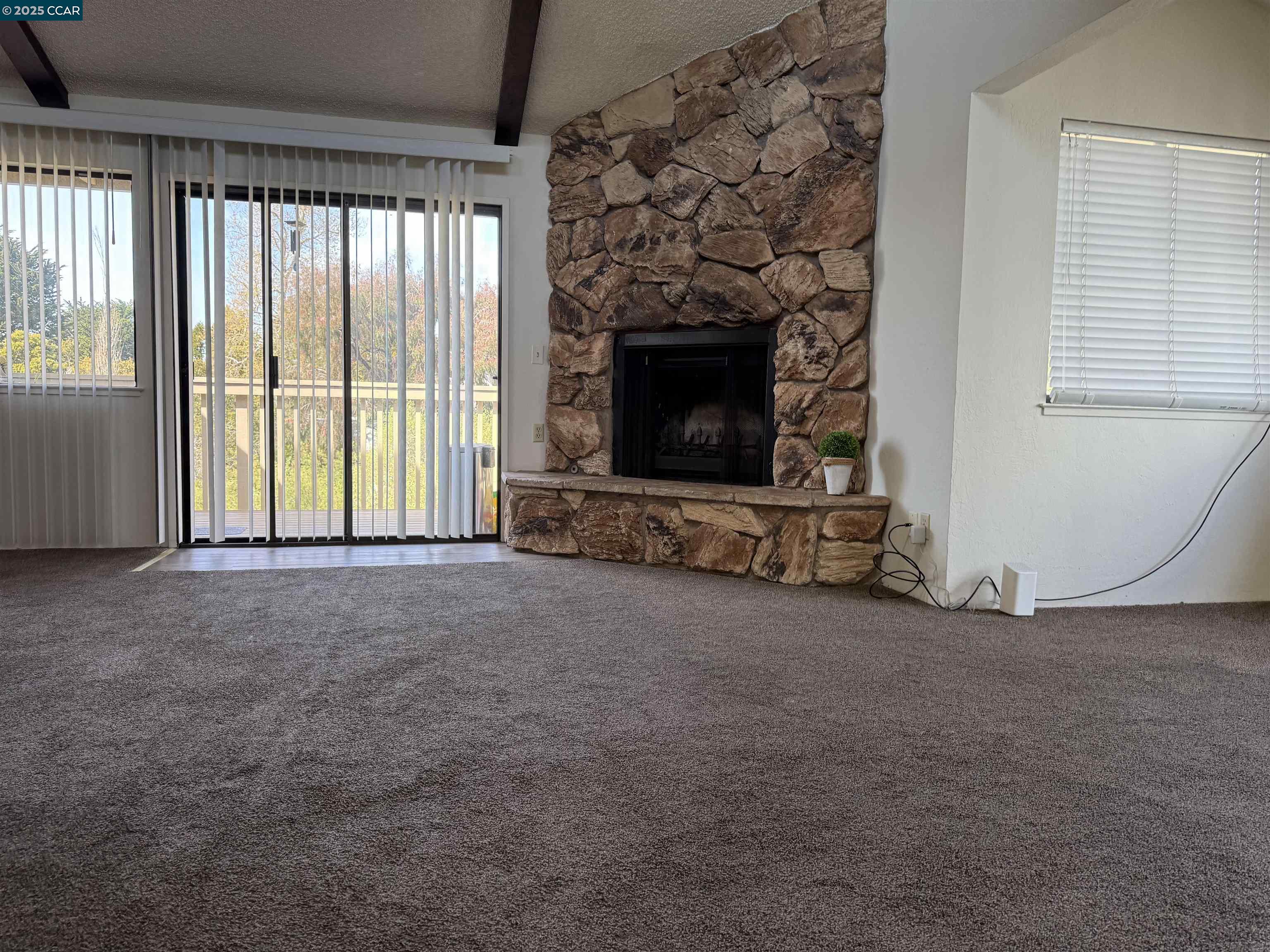 Detail Gallery Image 7 of 10 For 138 Farallon Ct, Aptos,  CA 95003 - 2 Beds | 2 Baths