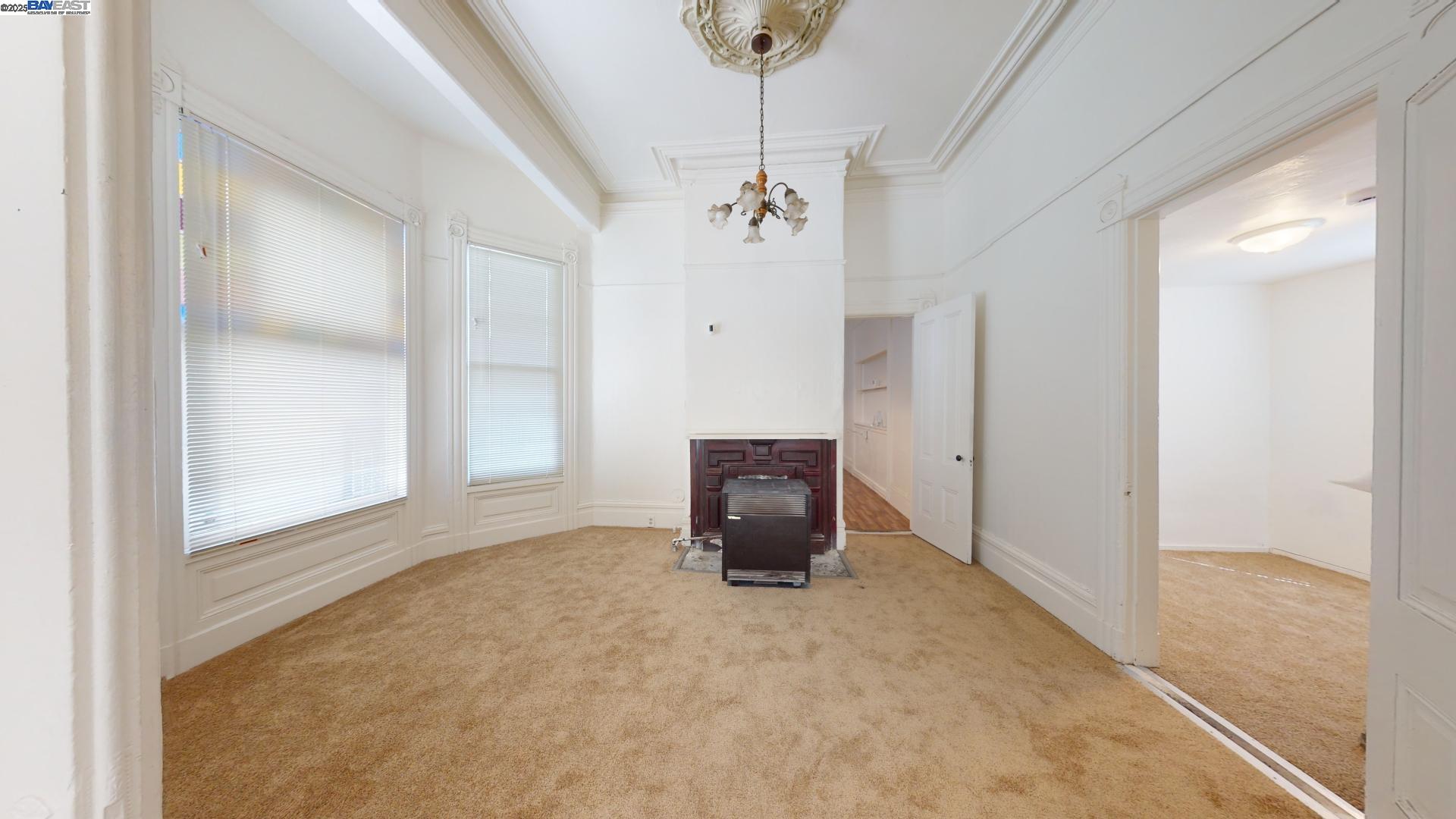 property-img