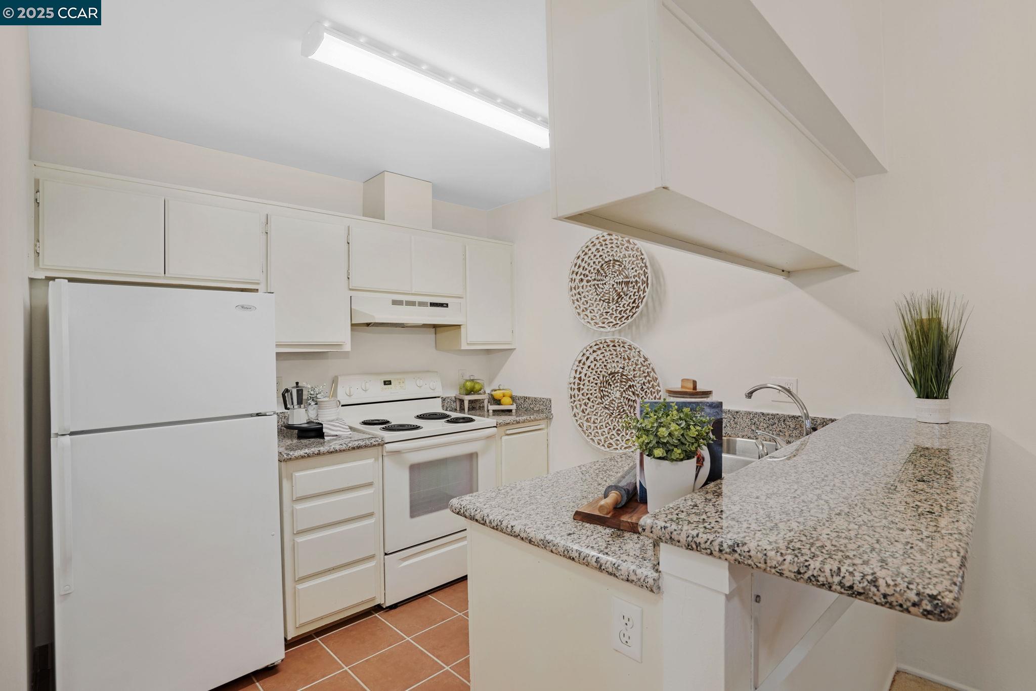 Photo #7: 41085322 Listing: Photo #7