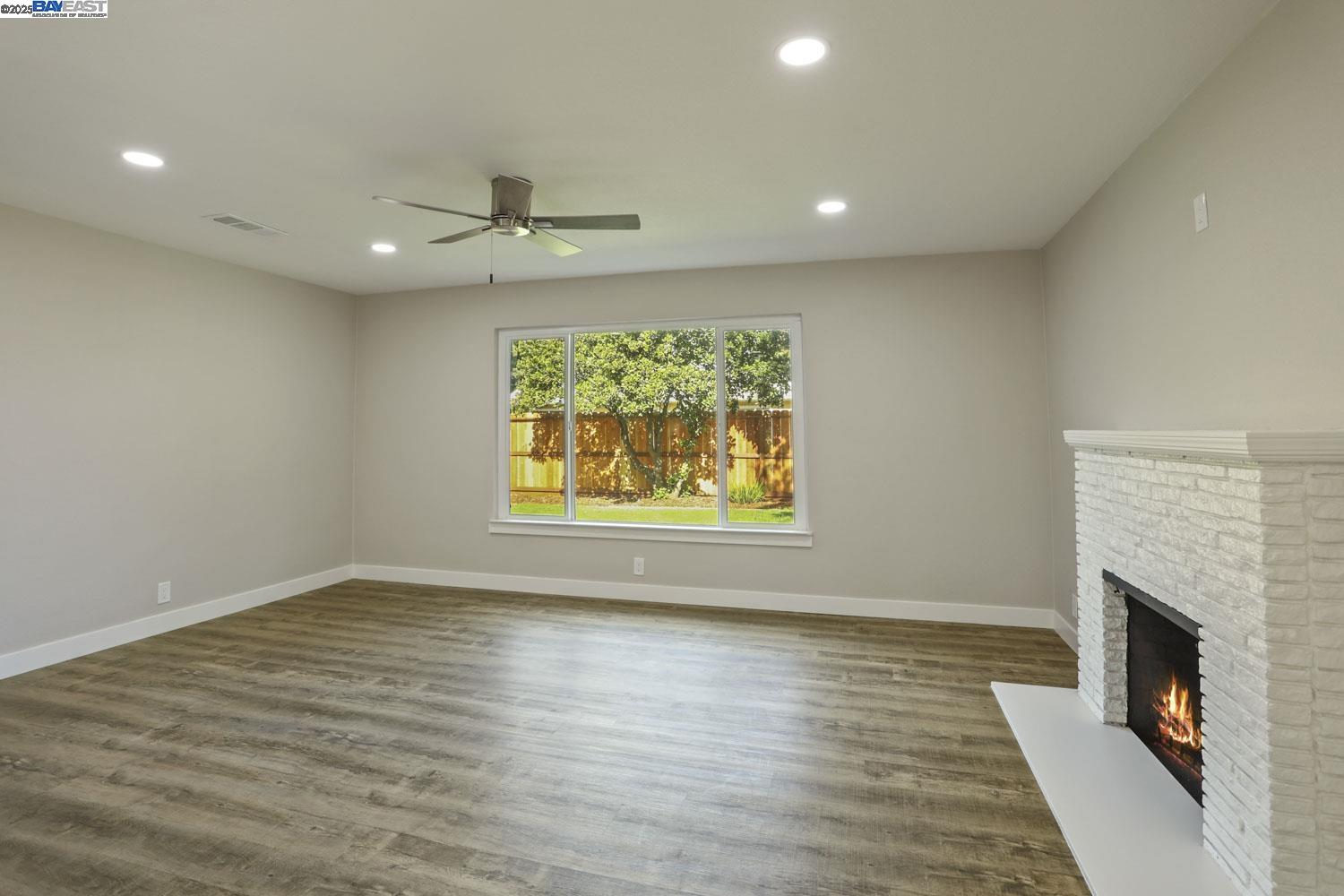 Detail Gallery Image 16 of 39 For 105 W Benjamin Holt Dr, Stockton,  CA 95207 - 3 Beds | 2 Baths