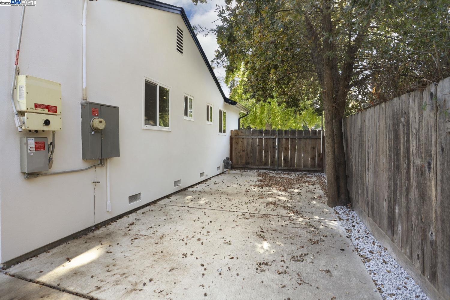 Detail Gallery Image 37 of 39 For 105 W Benjamin Holt Dr, Stockton,  CA 95207 - 3 Beds | 2 Baths