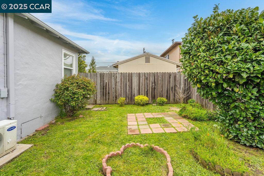 338 38Th St, Richmond, California 94805, 2 Bedrooms Bedrooms, 5 Rooms Rooms,1 BathroomBathrooms,Residential,For Sale,338 38Th St,41085324