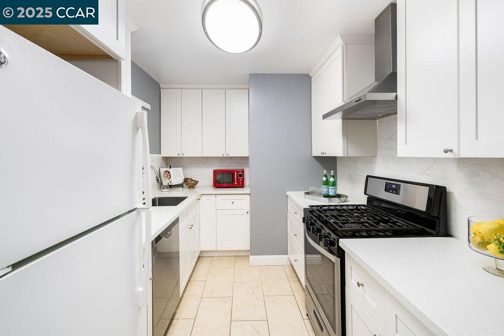 338 38Th St, Richmond, California 94805, 2 Bedrooms Bedrooms, 5 Rooms Rooms,1 BathroomBathrooms,Residential,For Sale,338 38Th St,41085324