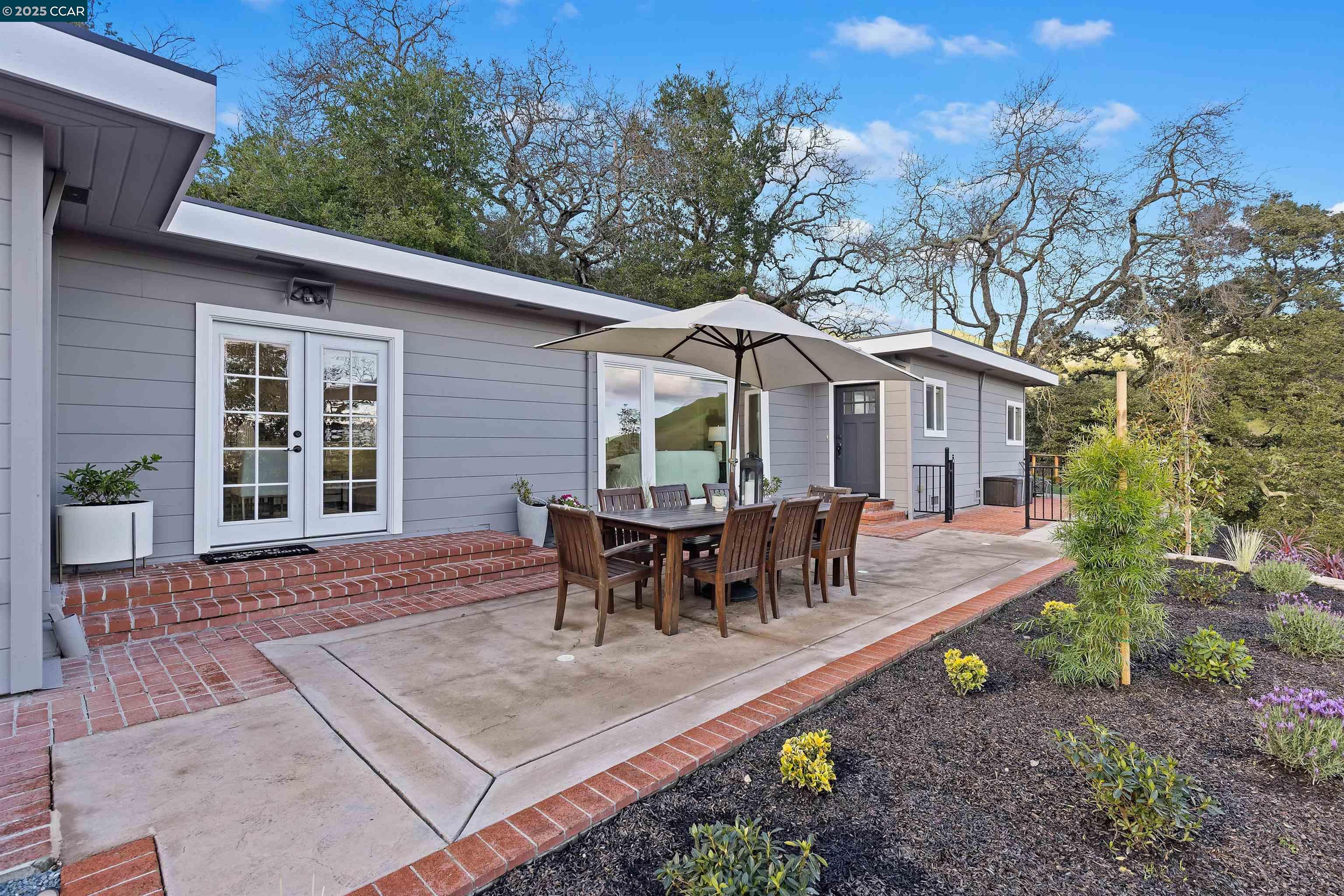 1084 Brown Ave, Lafayette, California 94549, 3 Bedrooms Bedrooms, 9 Rooms Rooms,2 BathroomsBathrooms,Residential,For Sale,1084 Brown Ave,41085334