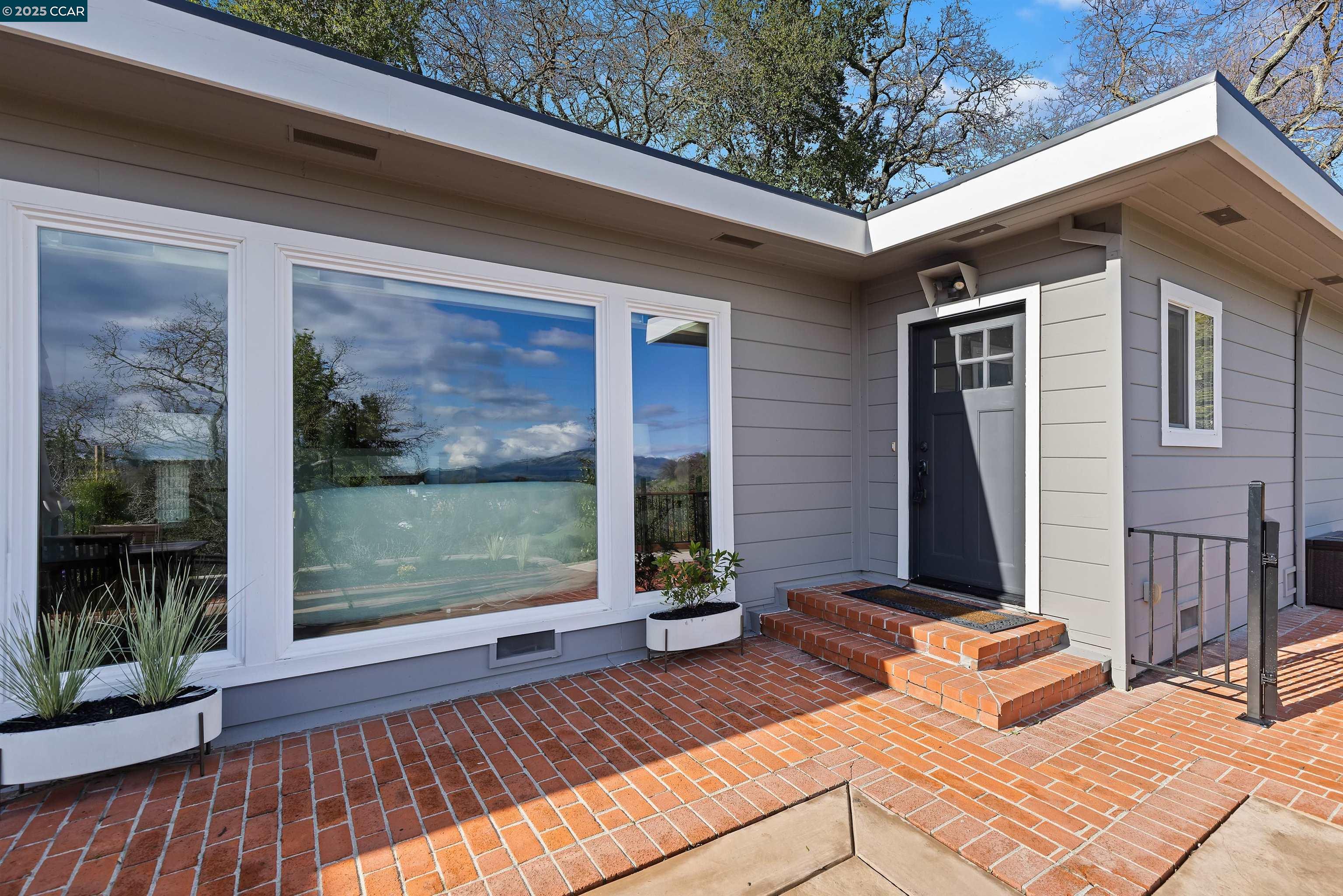 1084 Brown Ave, Lafayette, California 94549, 3 Bedrooms Bedrooms, 9 Rooms Rooms,2 BathroomsBathrooms,Residential,For Sale,1084 Brown Ave,41085334