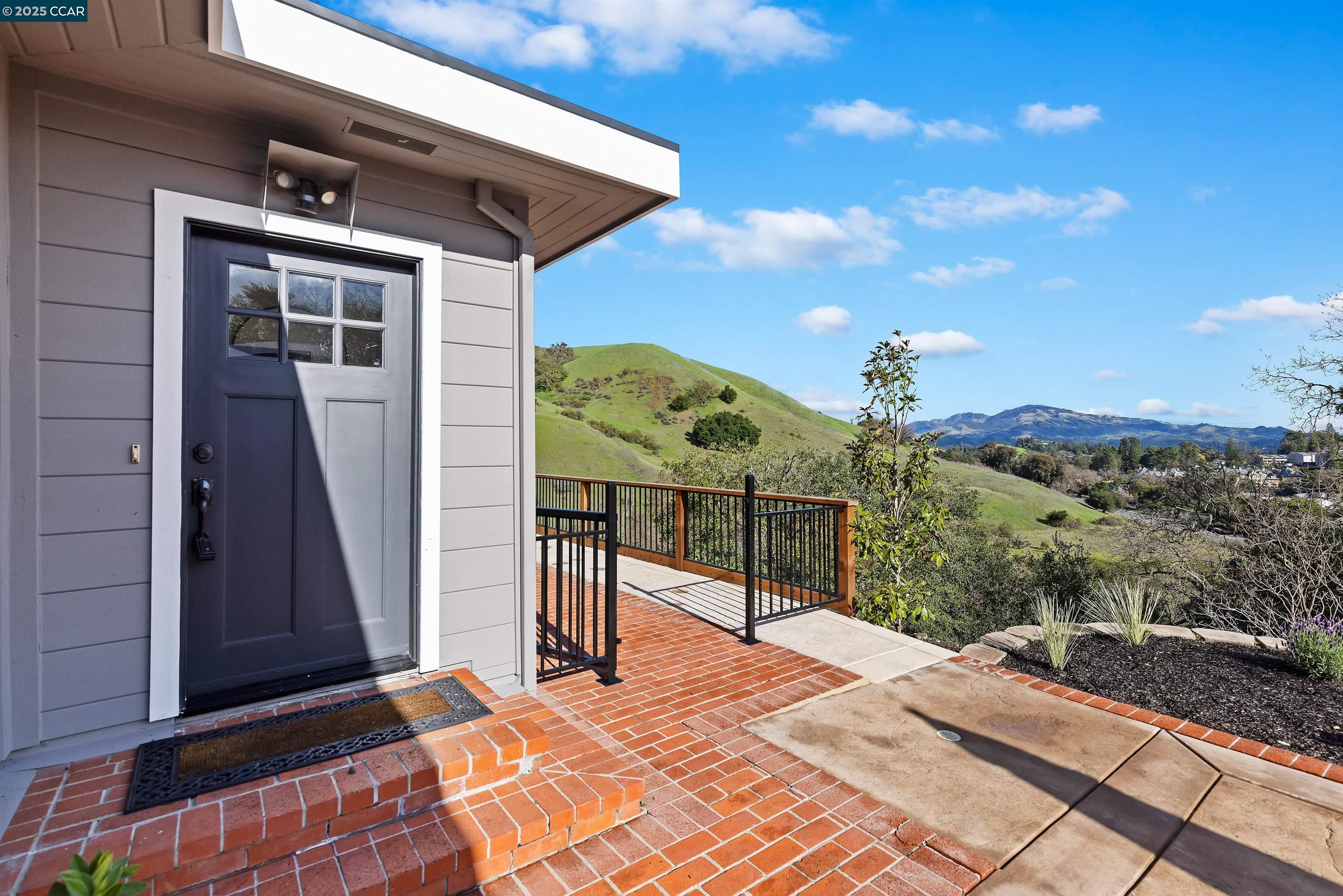 1084 Brown Ave, Lafayette, California 94549, 3 Bedrooms Bedrooms, 9 Rooms Rooms,2 BathroomsBathrooms,Residential,For Sale,1084 Brown Ave,41085334