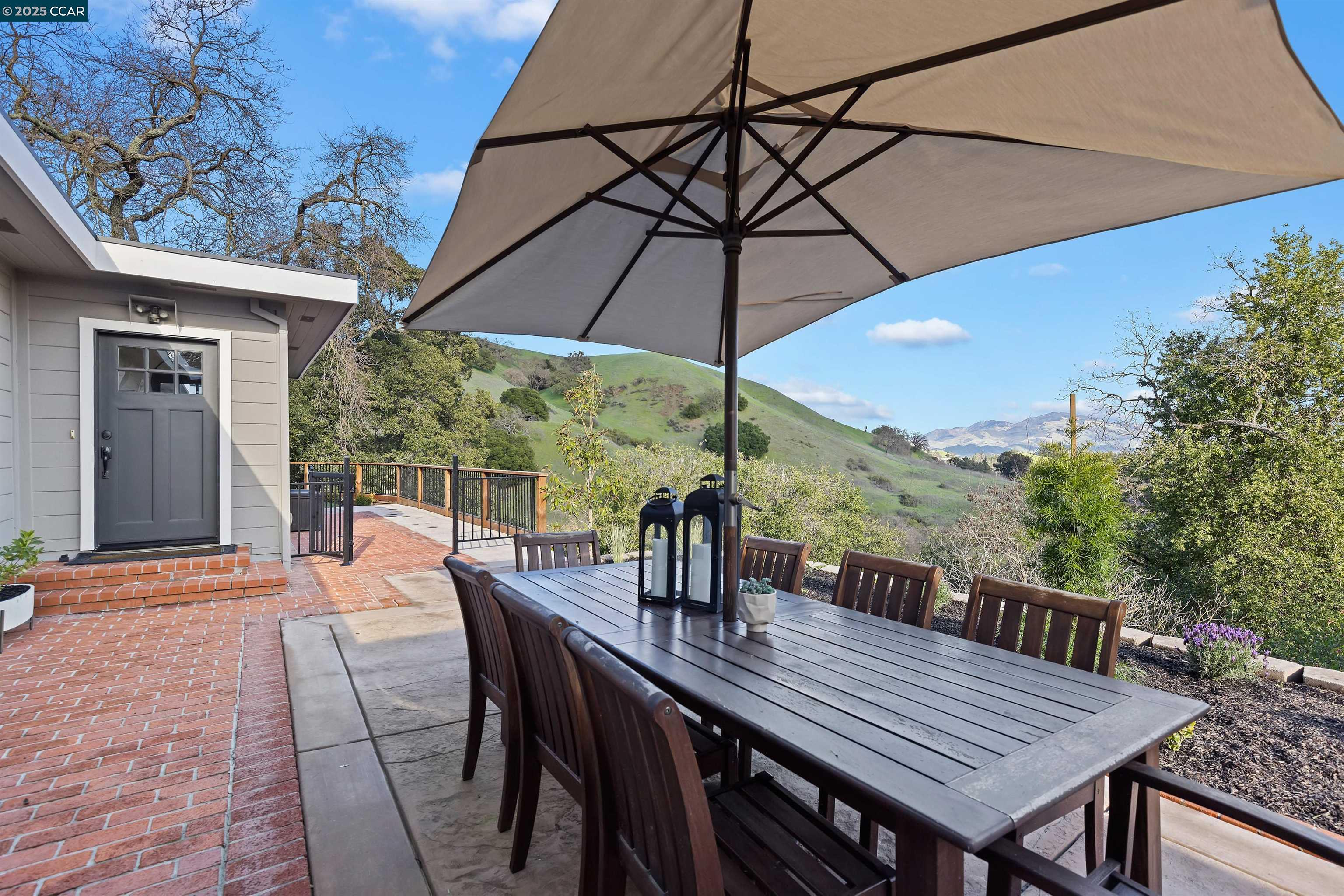 1084 Brown Ave, Lafayette, California 94549, 3 Bedrooms Bedrooms, 9 Rooms Rooms,2 BathroomsBathrooms,Residential,For Sale,1084 Brown Ave,41085334