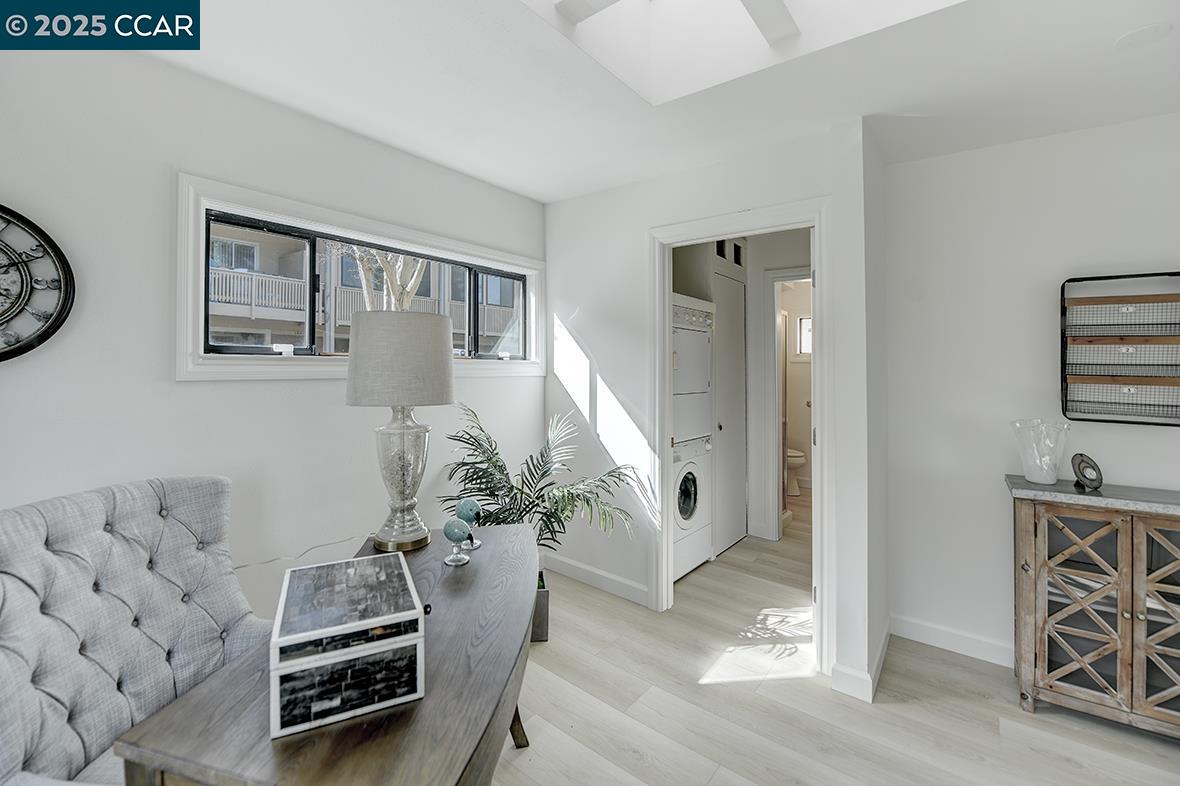1501 Rockledge Ln # 2, Walnut Creek, California 94595, 2 Bedrooms Bedrooms, 6 Rooms Rooms,3 BathroomsBathrooms,Residential,For Sale,1501 Rockledge Ln # 2,41085342