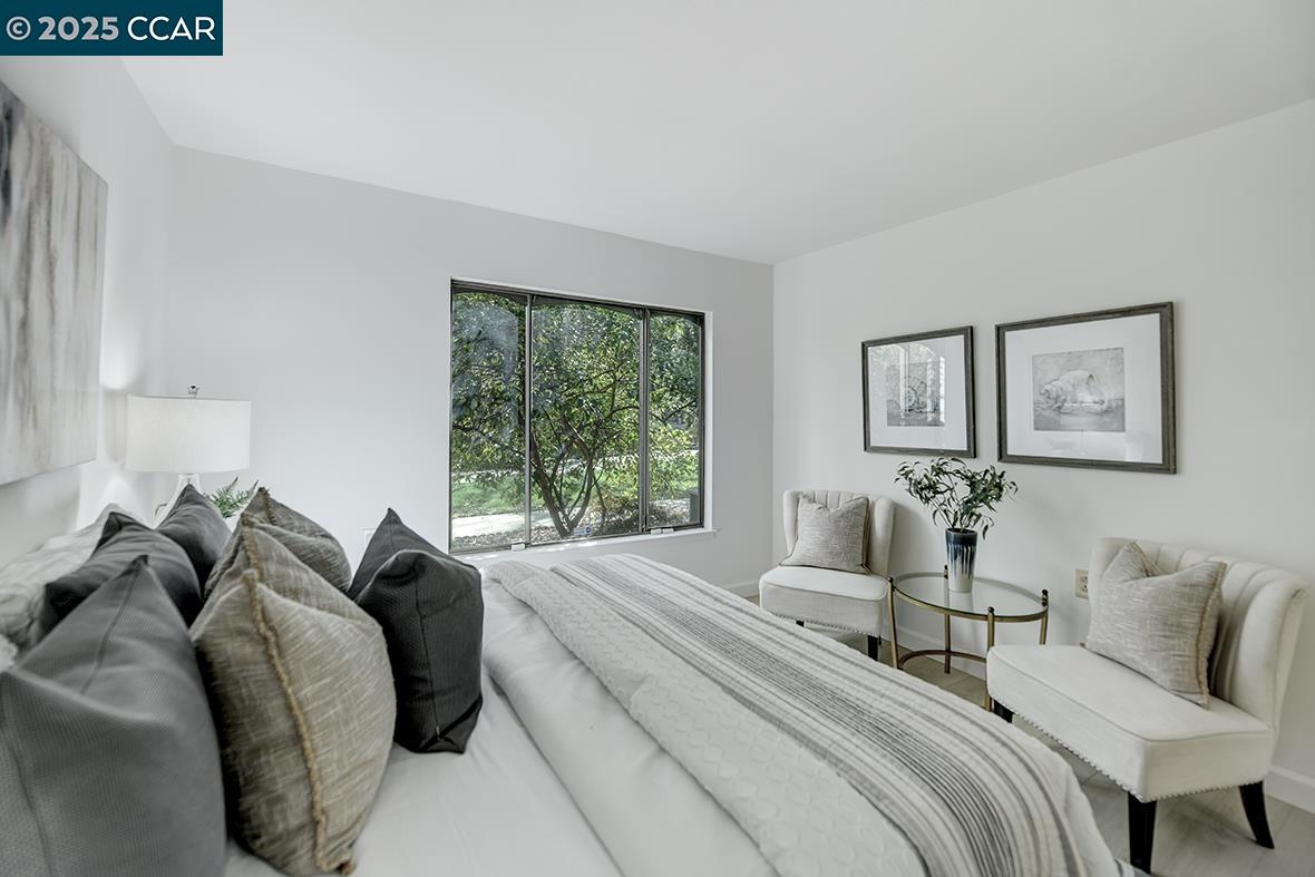 1501 Rockledge Ln # 2, Walnut Creek, California 94595, 2 Bedrooms Bedrooms, 6 Rooms Rooms,3 BathroomsBathrooms,Residential,For Sale,1501 Rockledge Ln # 2,41085342