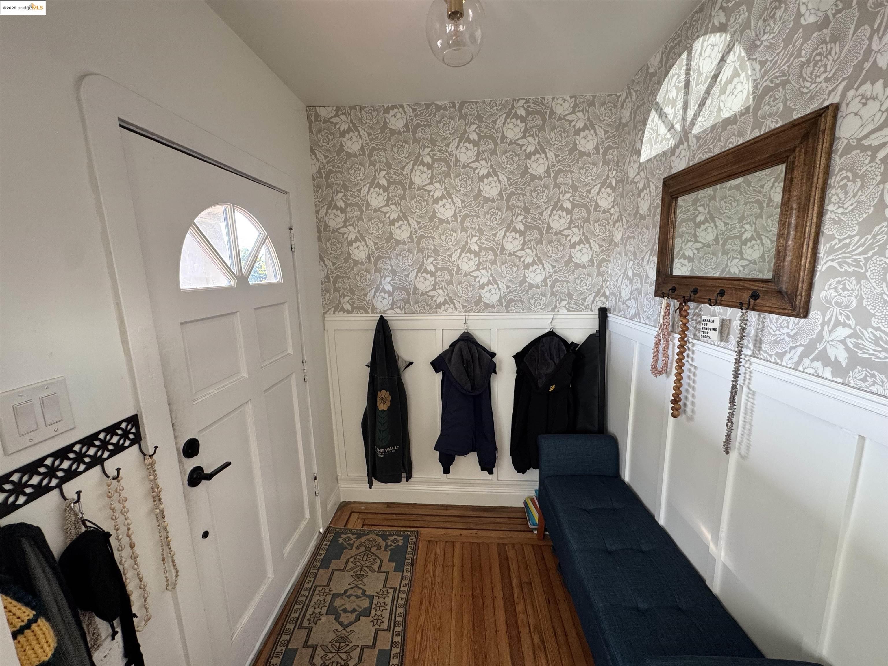 2848 Delaware Street, Oakland, California 94602, 2 Bedrooms Bedrooms, 5 Rooms Rooms,1 BathroomBathrooms,Residential,For Sale,2848 Delaware Street,41085383