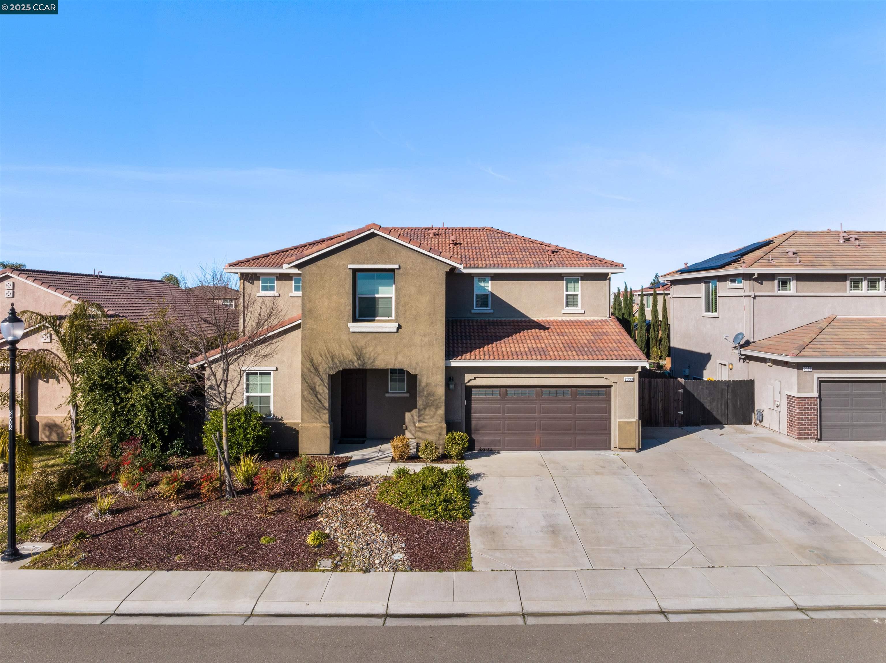Detail Gallery Image 1 of 1 For 2333 Azevedo Ave, Manteca,  CA 95337 - 4 Beds | 2/1 Baths