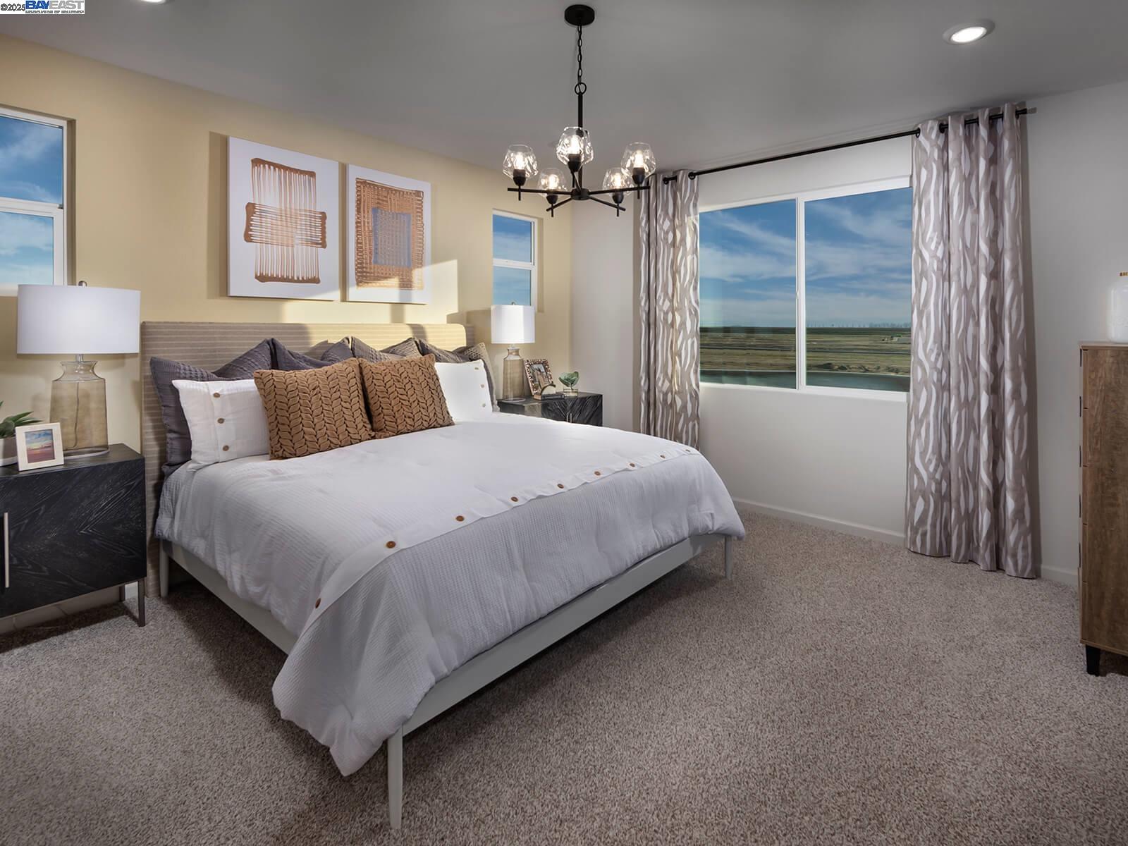 Detail Gallery Image 10 of 14 For 2153 Break Ave, Manteca,  CA 95337 - 4 Beds | 3 Baths