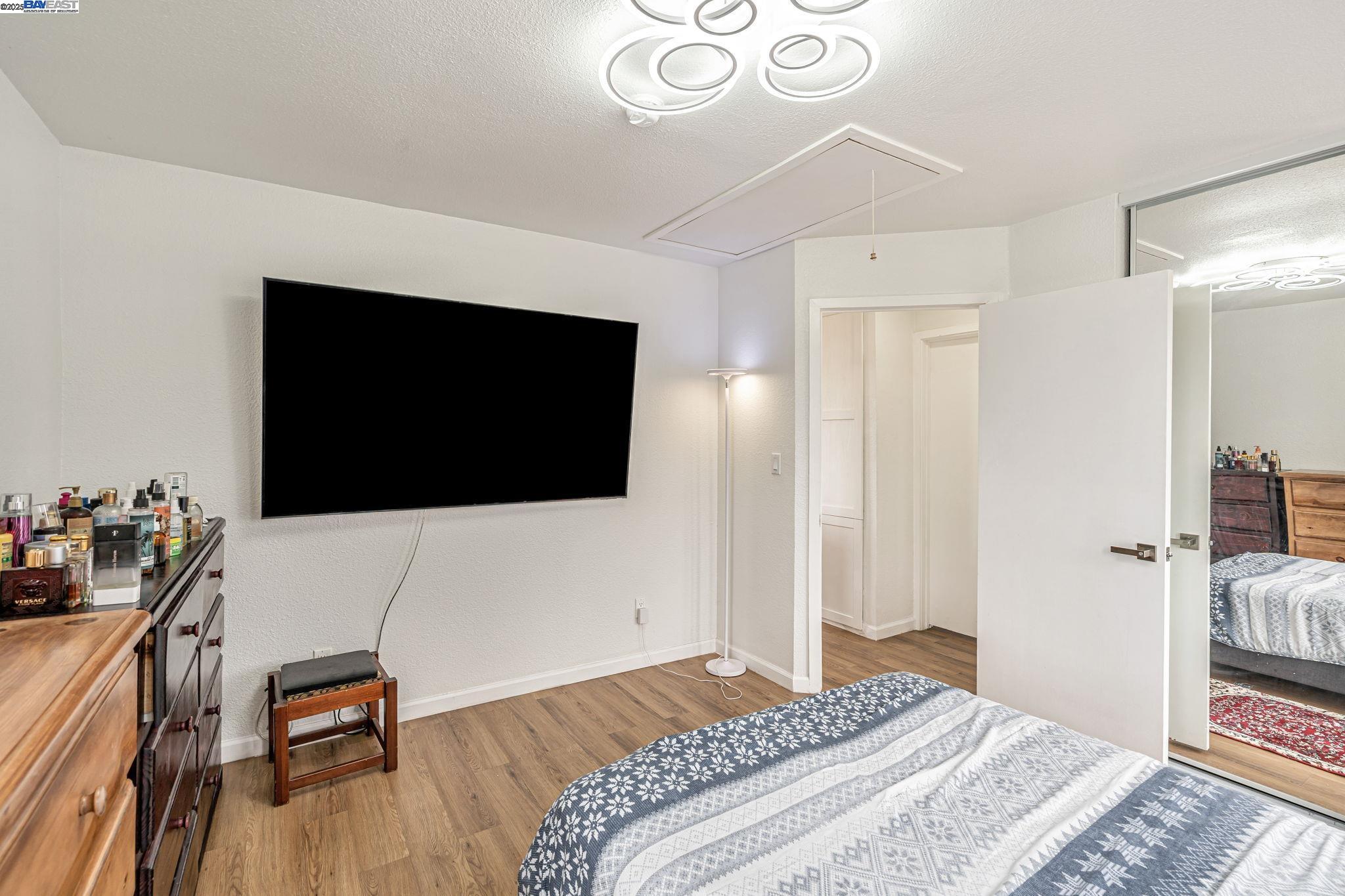 Detail Gallery Image 30 of 56 For 10468 West Ct, Oakland,  CA 94603 - 3 Beds | 2 Baths