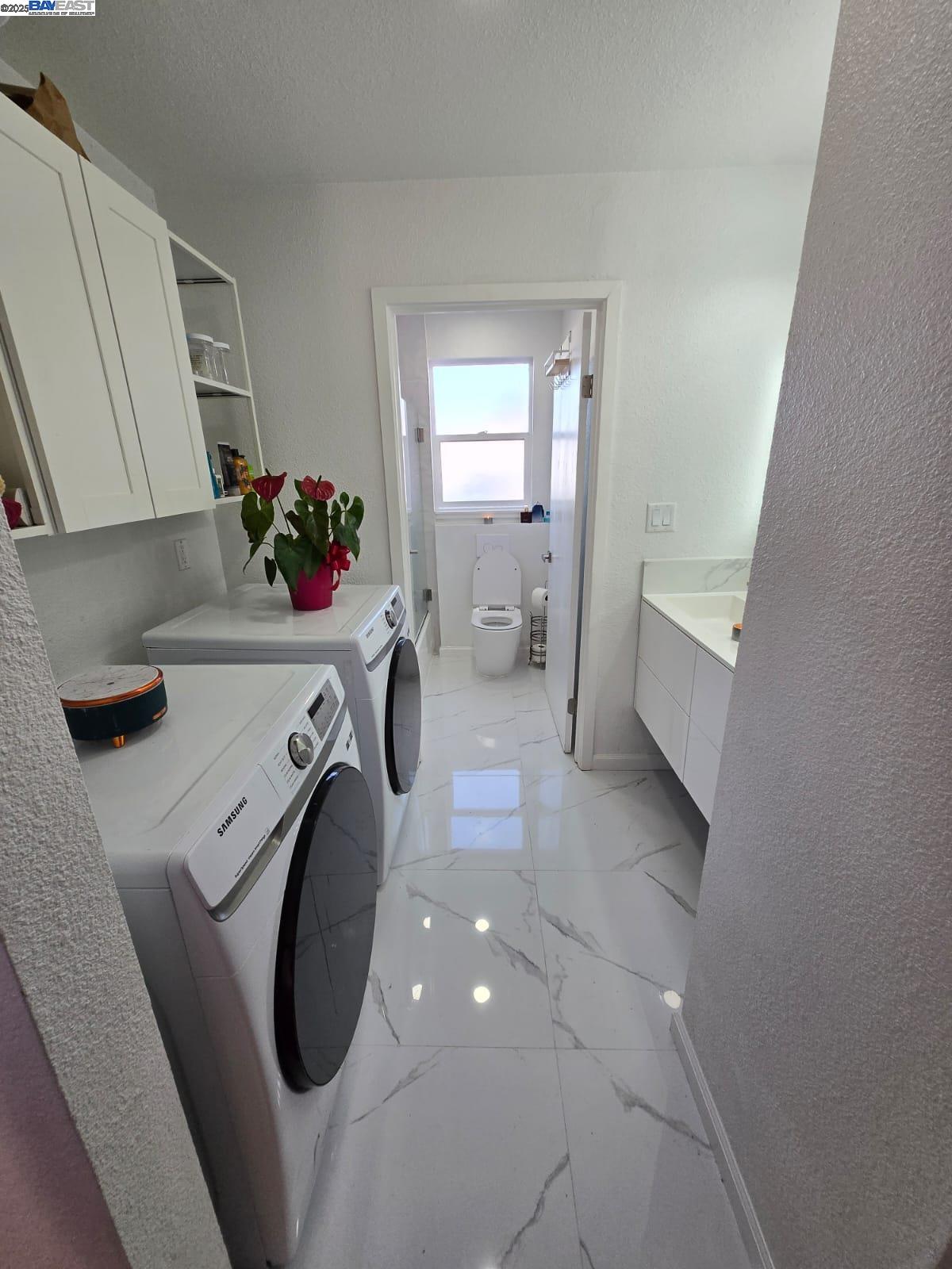 Detail Gallery Image 35 of 56 For 10468 West Ct, Oakland,  CA 94603 - 3 Beds | 2 Baths