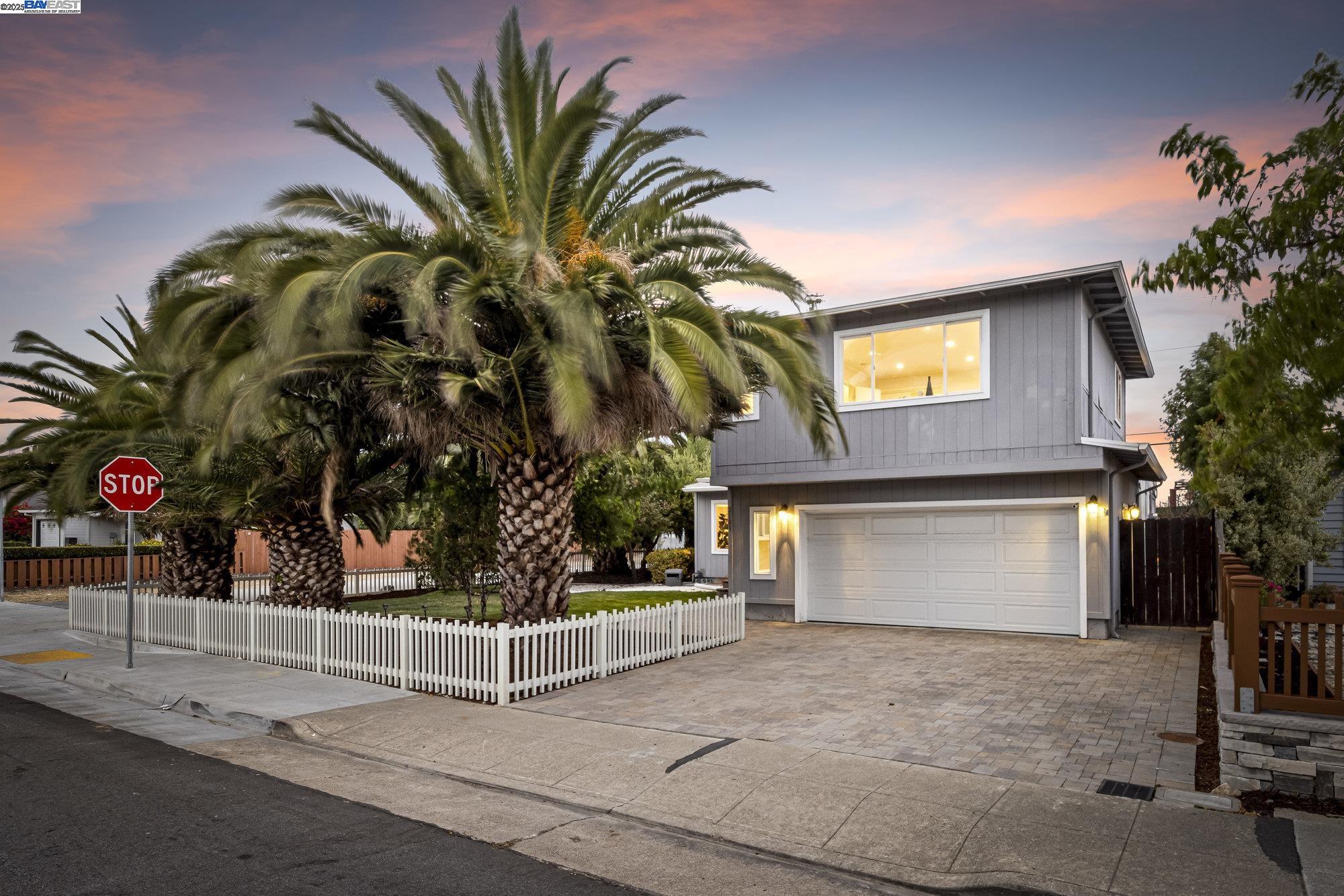 Detail Gallery Image 1 of 1 For 2103 Shoreview Ave, San Mateo,  CA 94401 - 4 Beds | 3 Baths