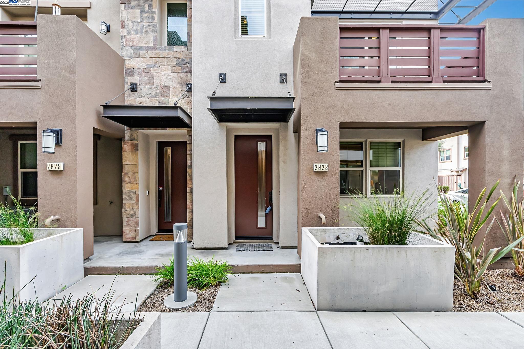 Detail Gallery Image 4 of 42 For 2923 via Torino, Santa Clara,  CA 95051 - 3 Beds | 3/1 Baths