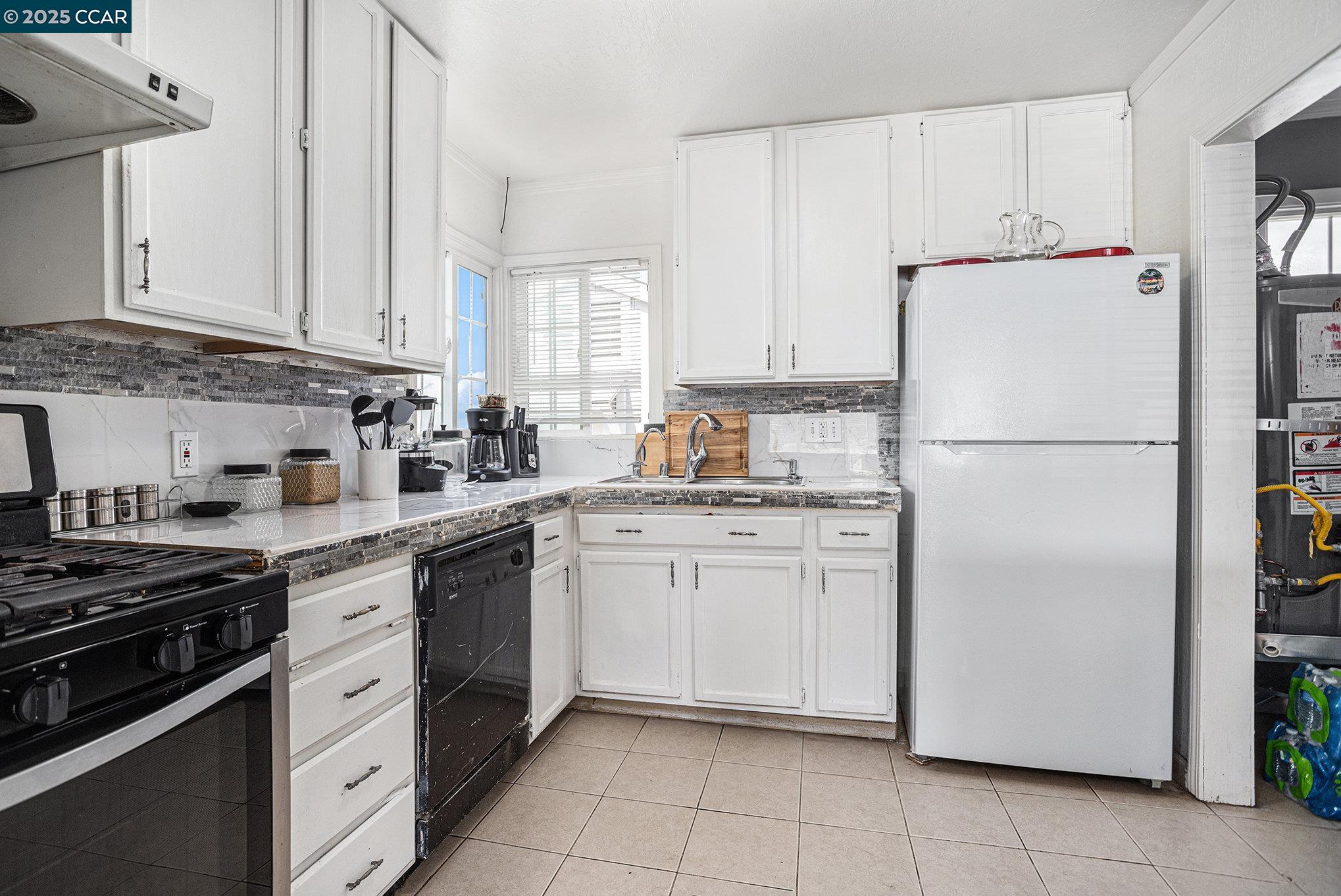 Detail Gallery Image 7 of 22 For 637 43rd Street, Richmond,  CA 94805 - – Beds | – Baths