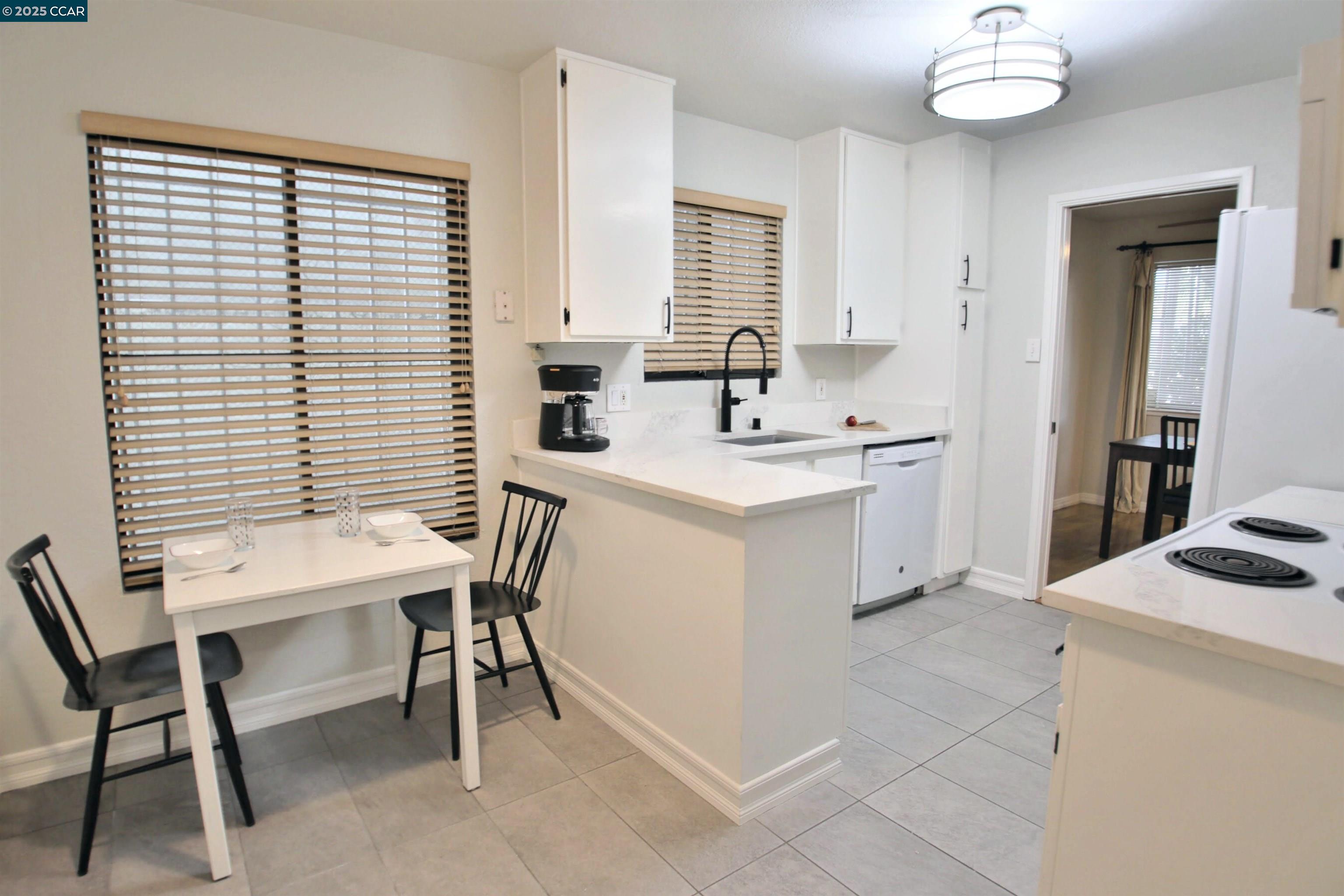 Photo #3: 41085471 Listing 