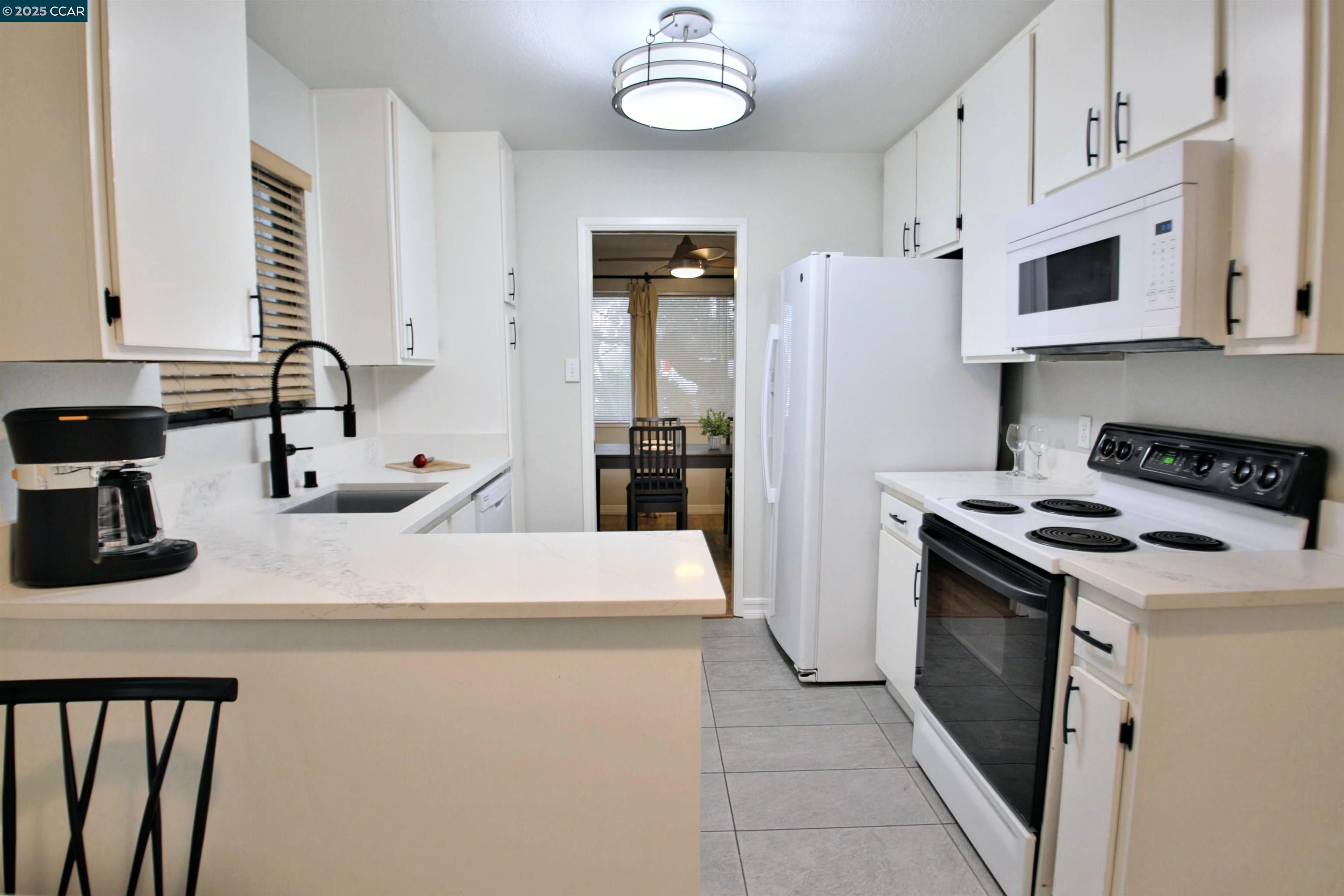 Photo #4: 41085471 Listing 