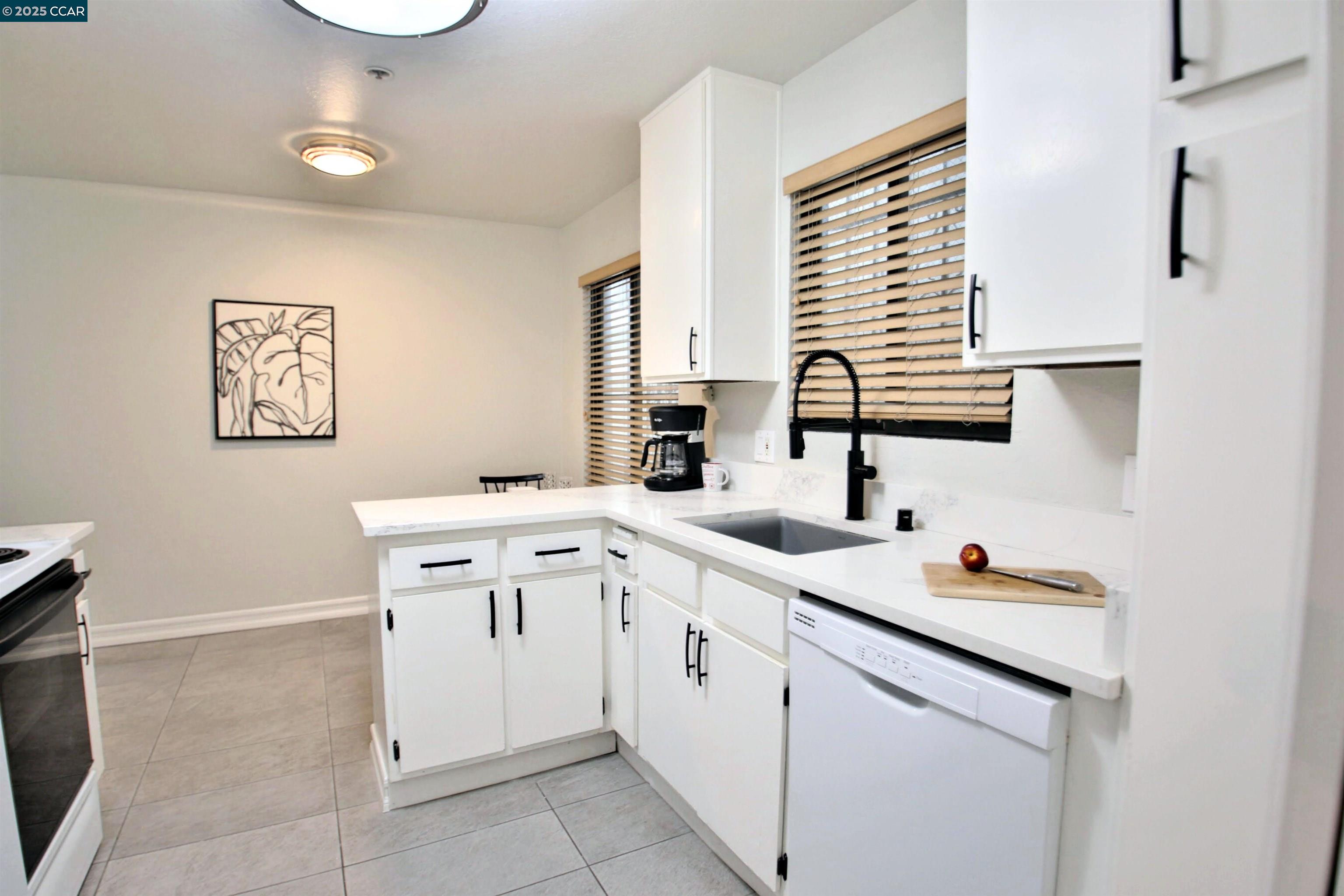 Photo #5: 41085471 Listing 