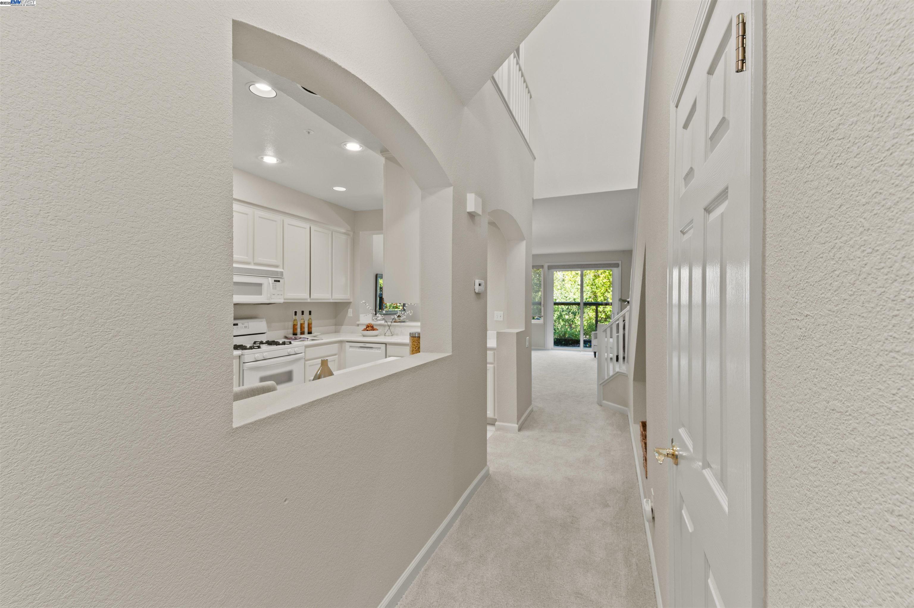 Photo #5: 41085489 Listing 