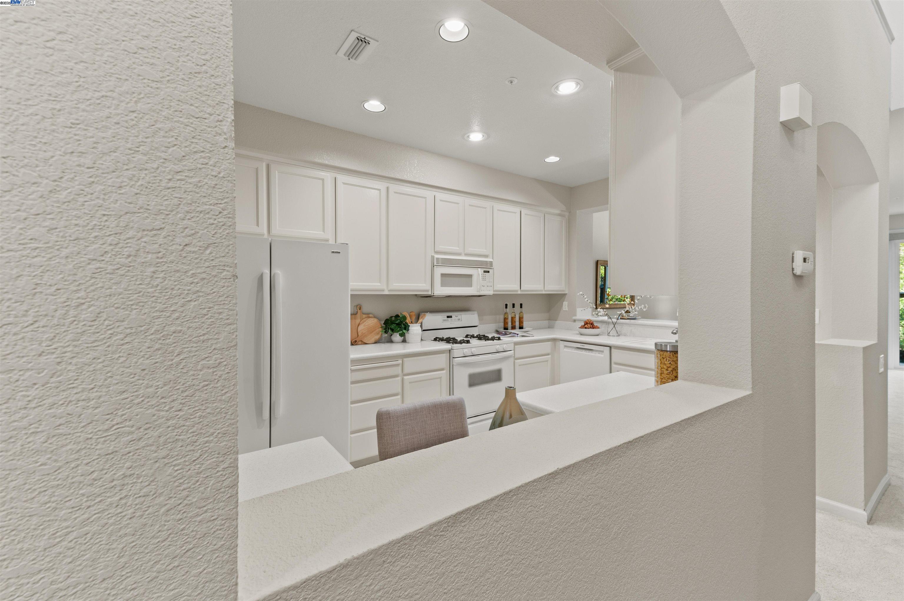 Photo #6: 41085489 Listing 
