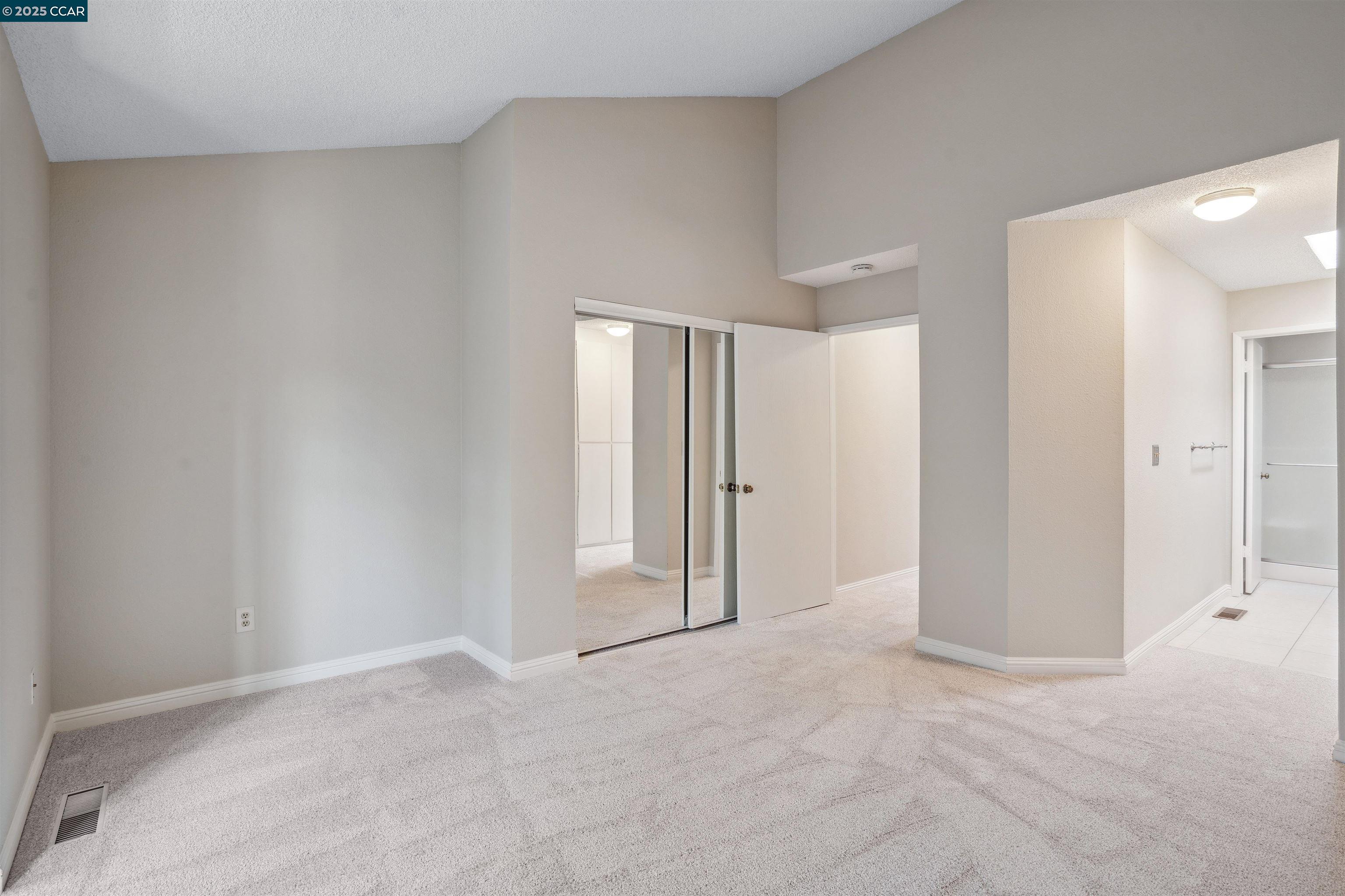 Photo #15: 41085491 Listing: Photo #15