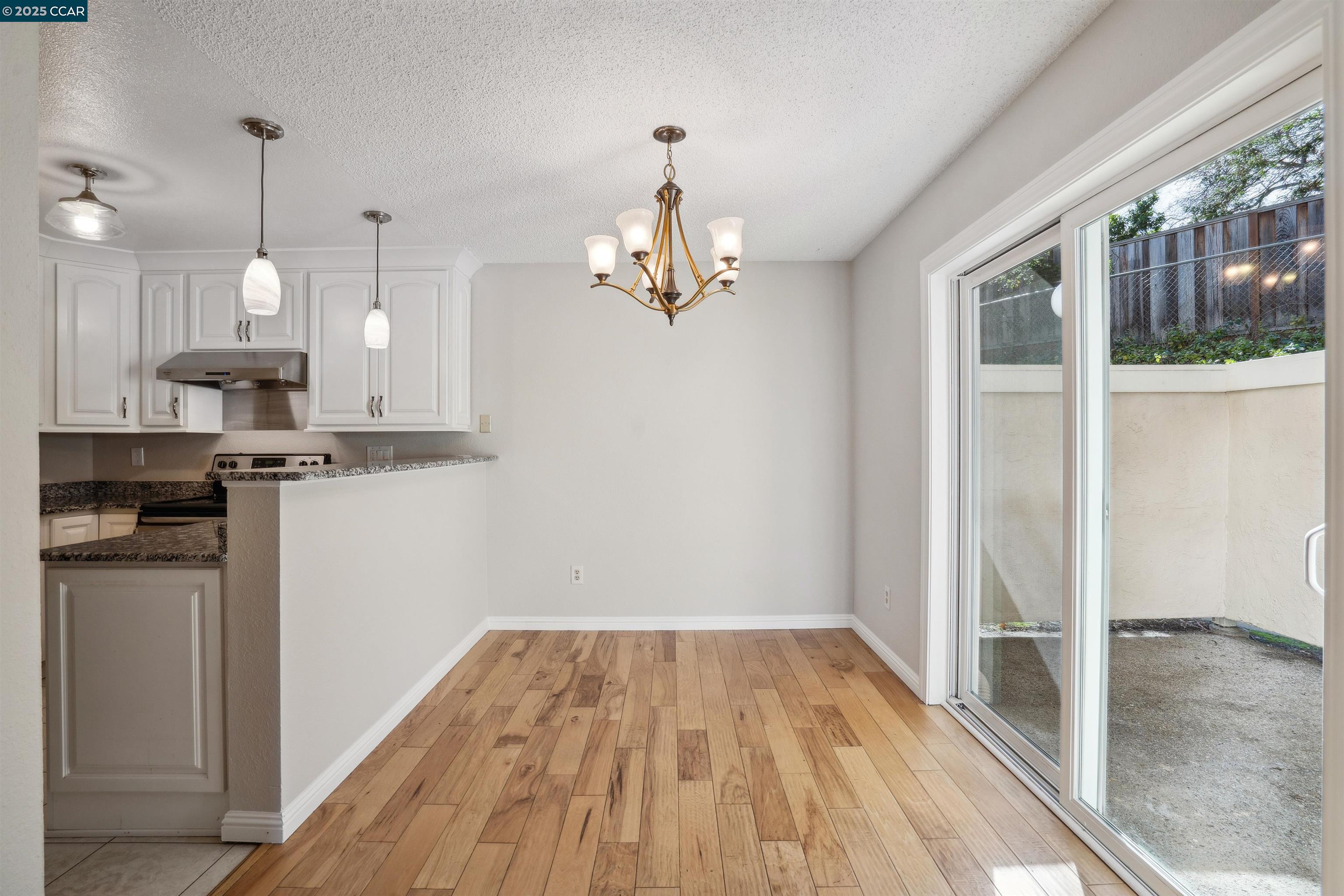 Photo #6: 41085491 Listing: Photo #6