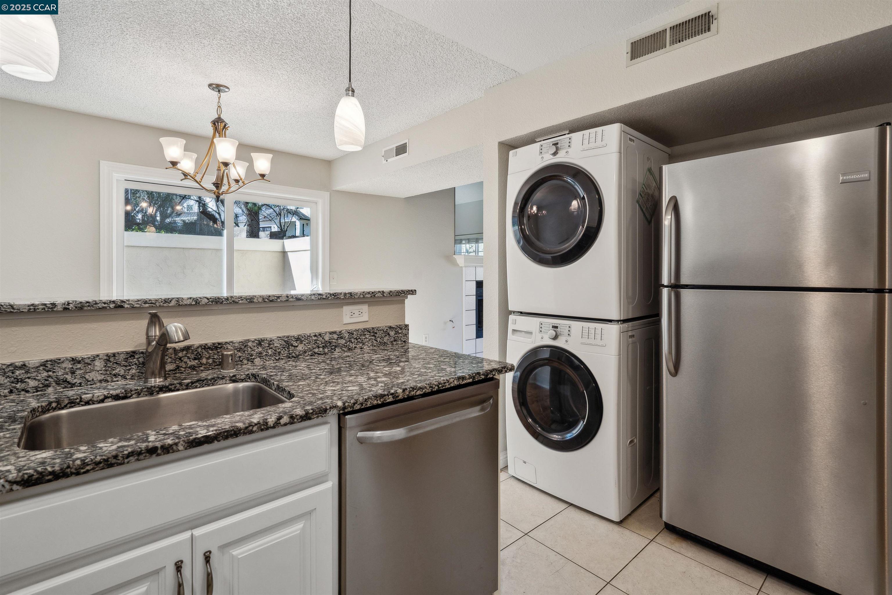 Photo #9: 41085491 Listing: Photo #9
