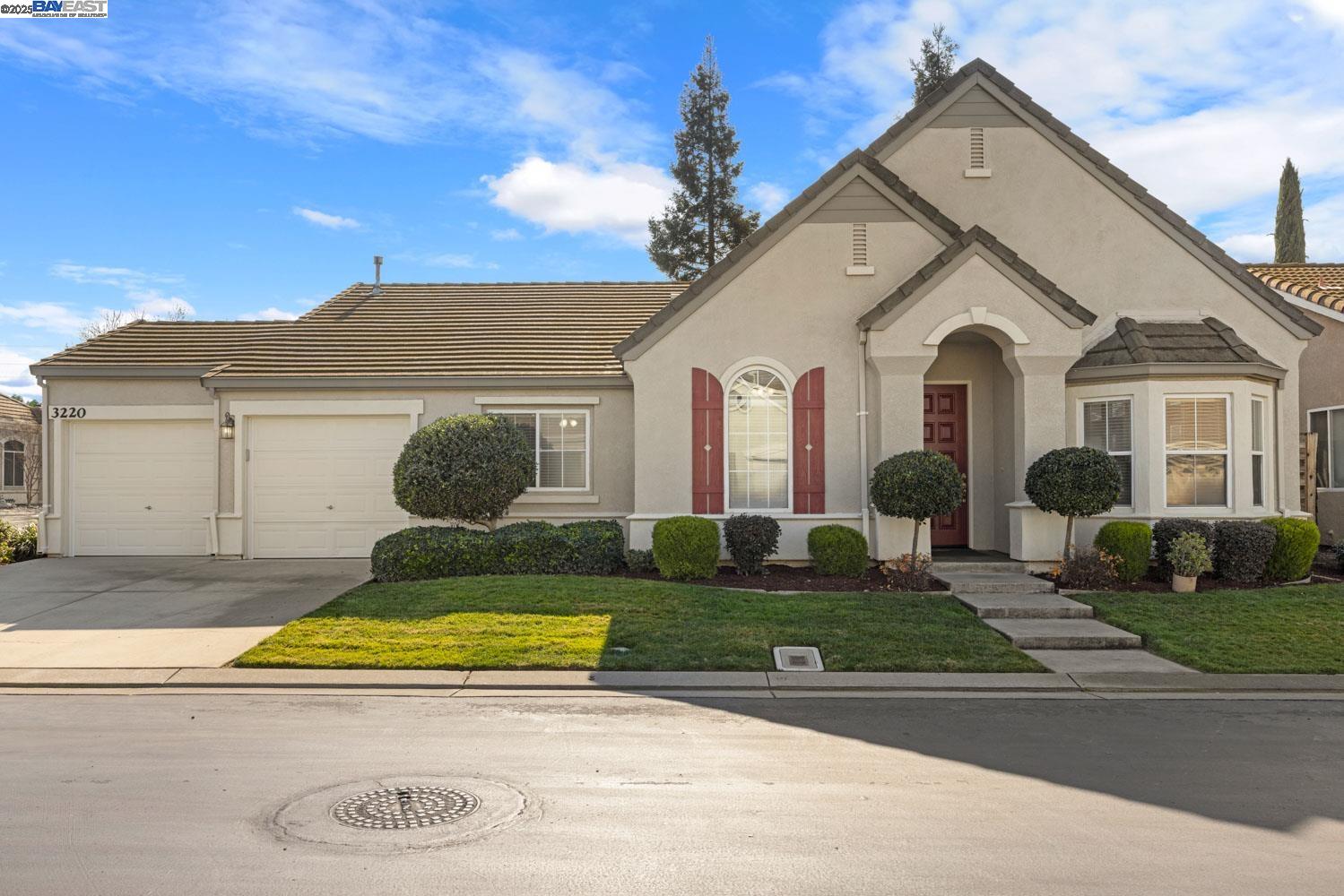 Detail Gallery Image 1 of 1 For 3220 Humberton Pl, Modesto,  CA 95355 - 4 Beds | 2 Baths