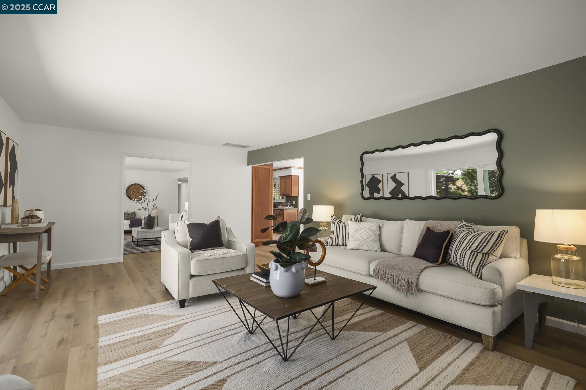 Detail Gallery Image 1 of 1 For 3515 Ridgewood Ct, Concord,  CA 94518 - 4 Beds | 2/1 Baths