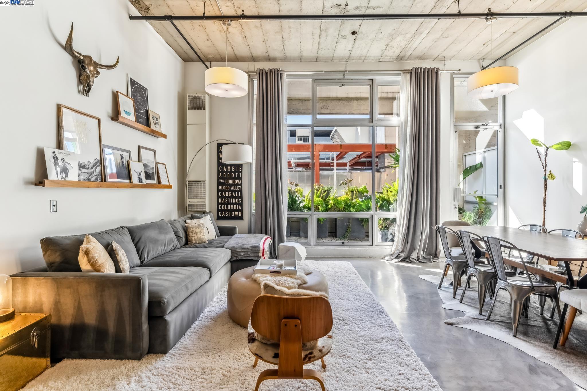 More Details about MLS # 41085575 : 255 3RD # 206