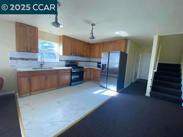 Detail Gallery Image 6 of 21 For 150 Rodeo Ave, Rodeo,  CA 94572 - 3 Beds | 3 Baths