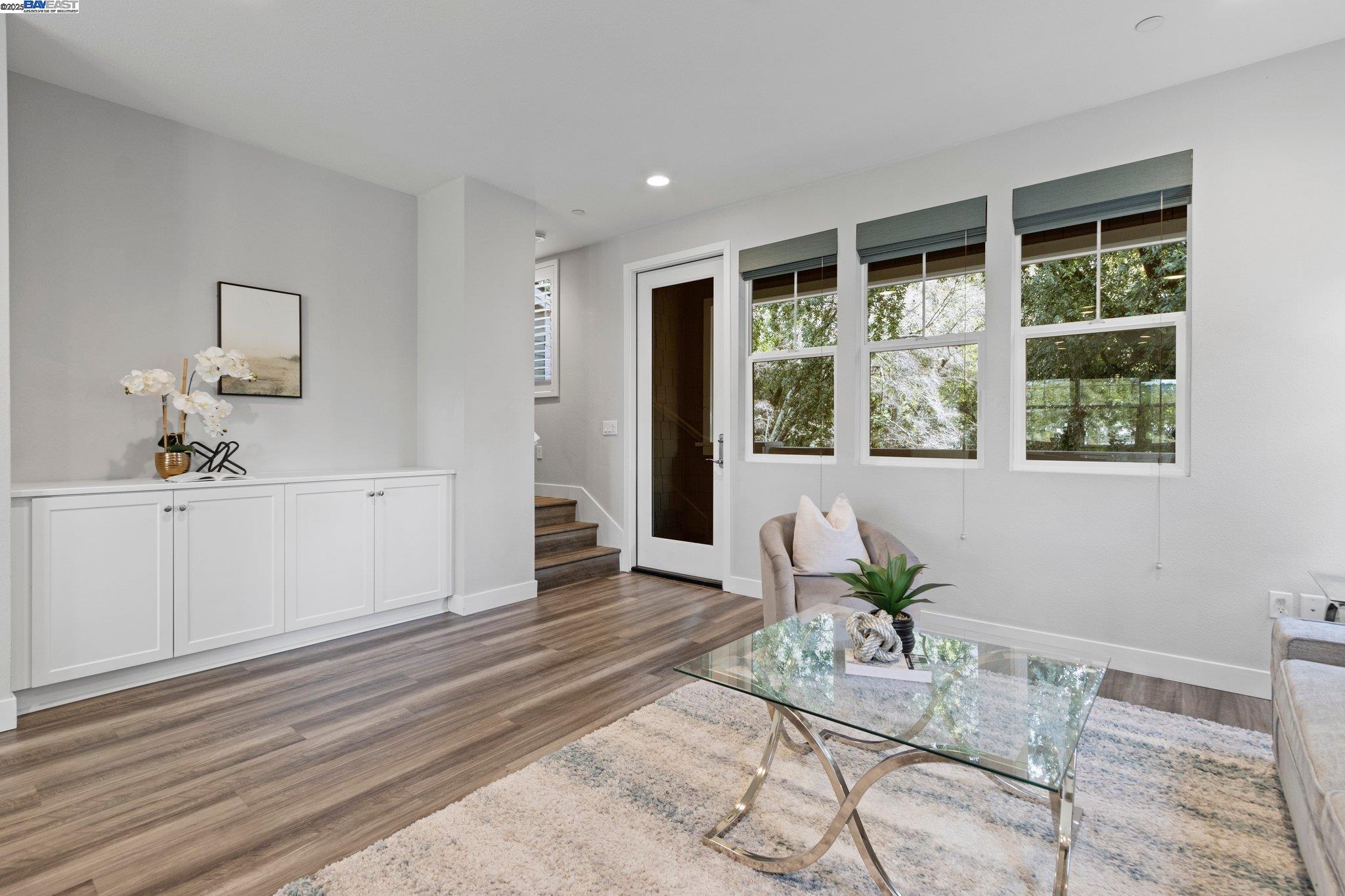 Detail Gallery Image 11 of 39 For 347 Skyforest Way, Scotts Valley,  CA 95066 - 4 Beds | 3/1 Baths