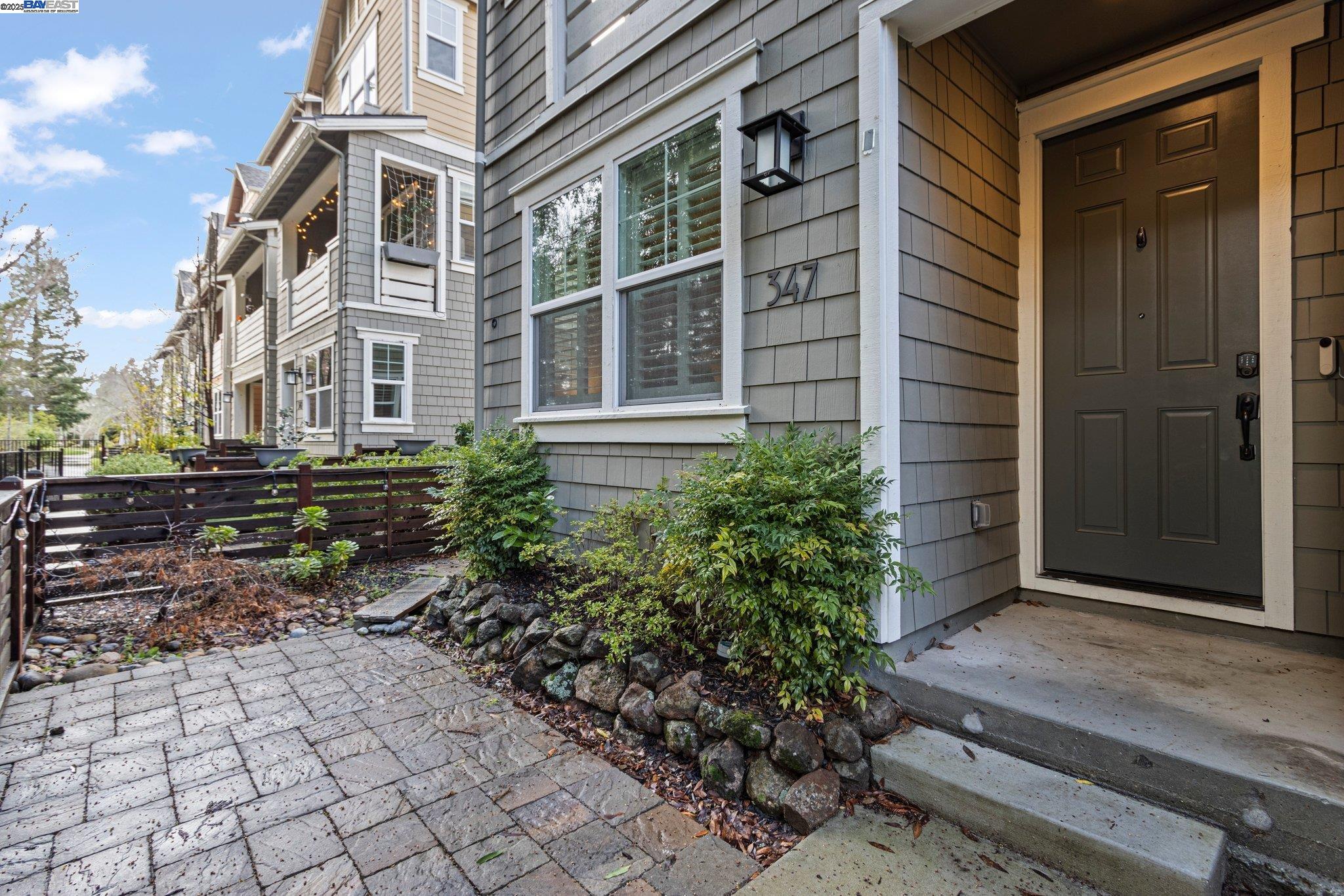 Detail Gallery Image 7 of 39 For 347 Skyforest Way, Scotts Valley,  CA 95066 - 4 Beds | 3/1 Baths