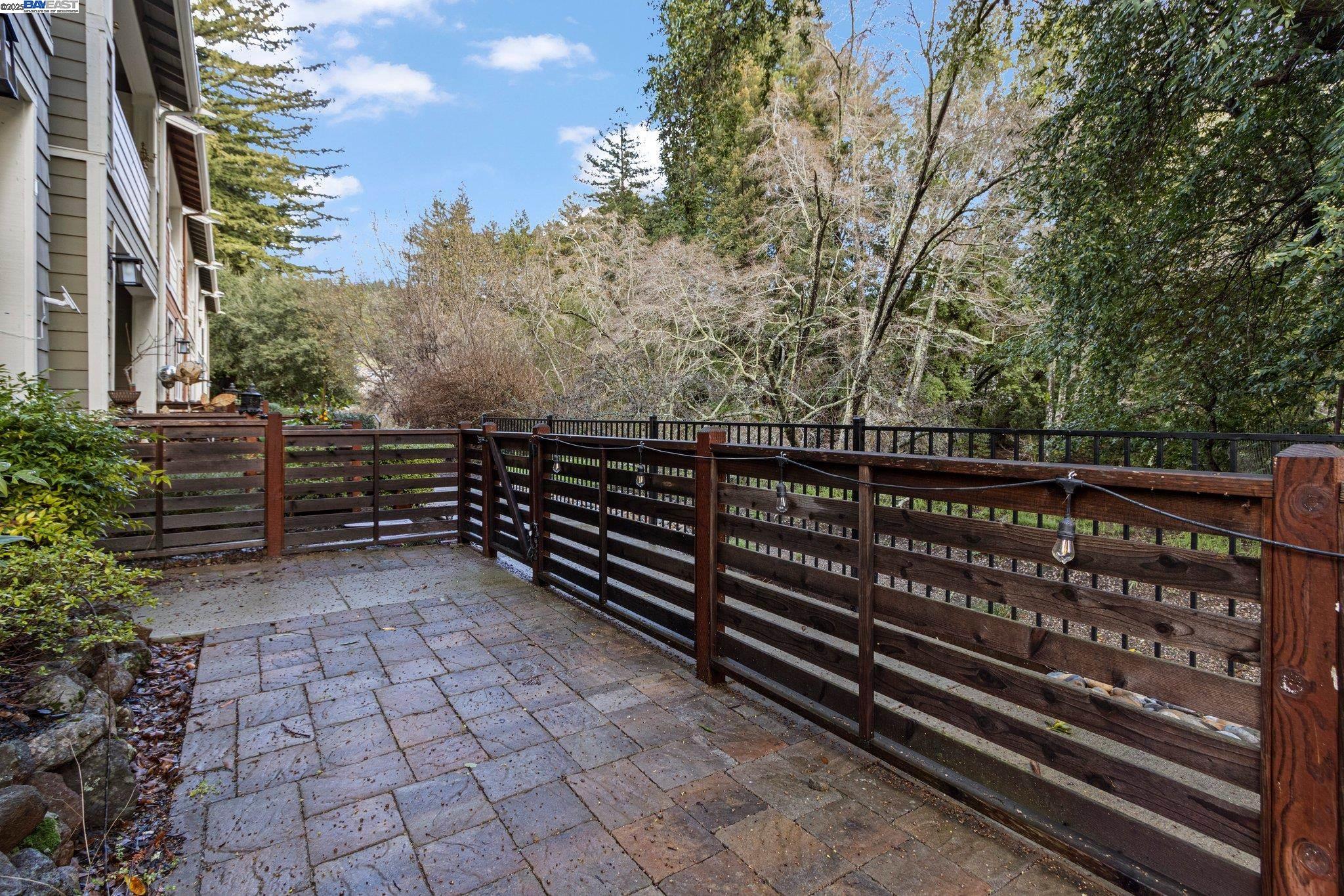 Detail Gallery Image 8 of 39 For 347 Skyforest Way, Scotts Valley,  CA 95066 - 4 Beds | 3/1 Baths