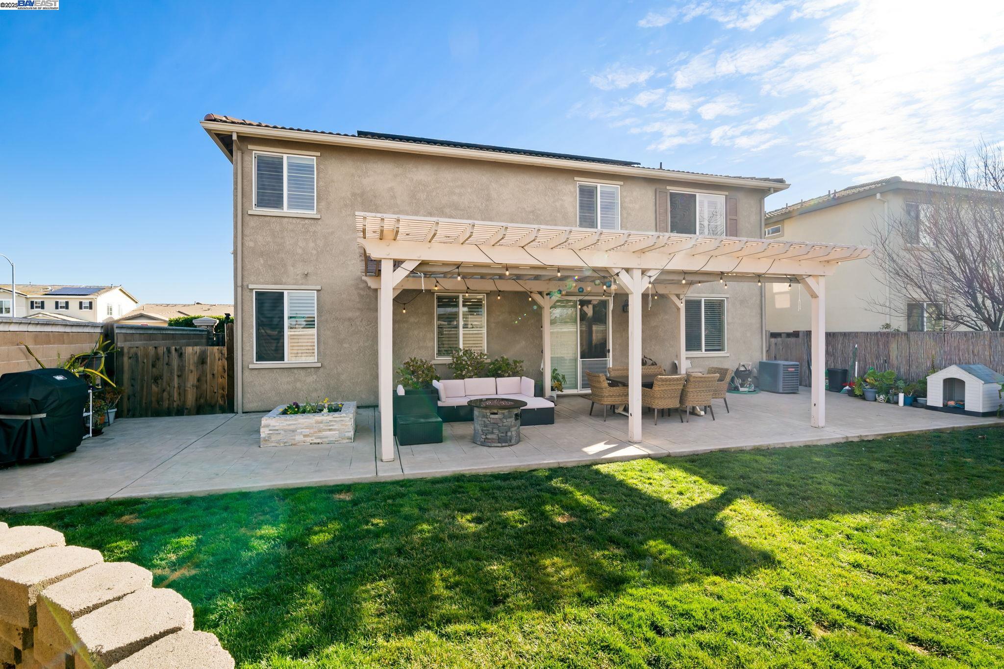 Detail Gallery Image 28 of 37 For 1037 Clear Lake Drive, Oakley,  CA 94561 - 4 Beds | 3 Baths